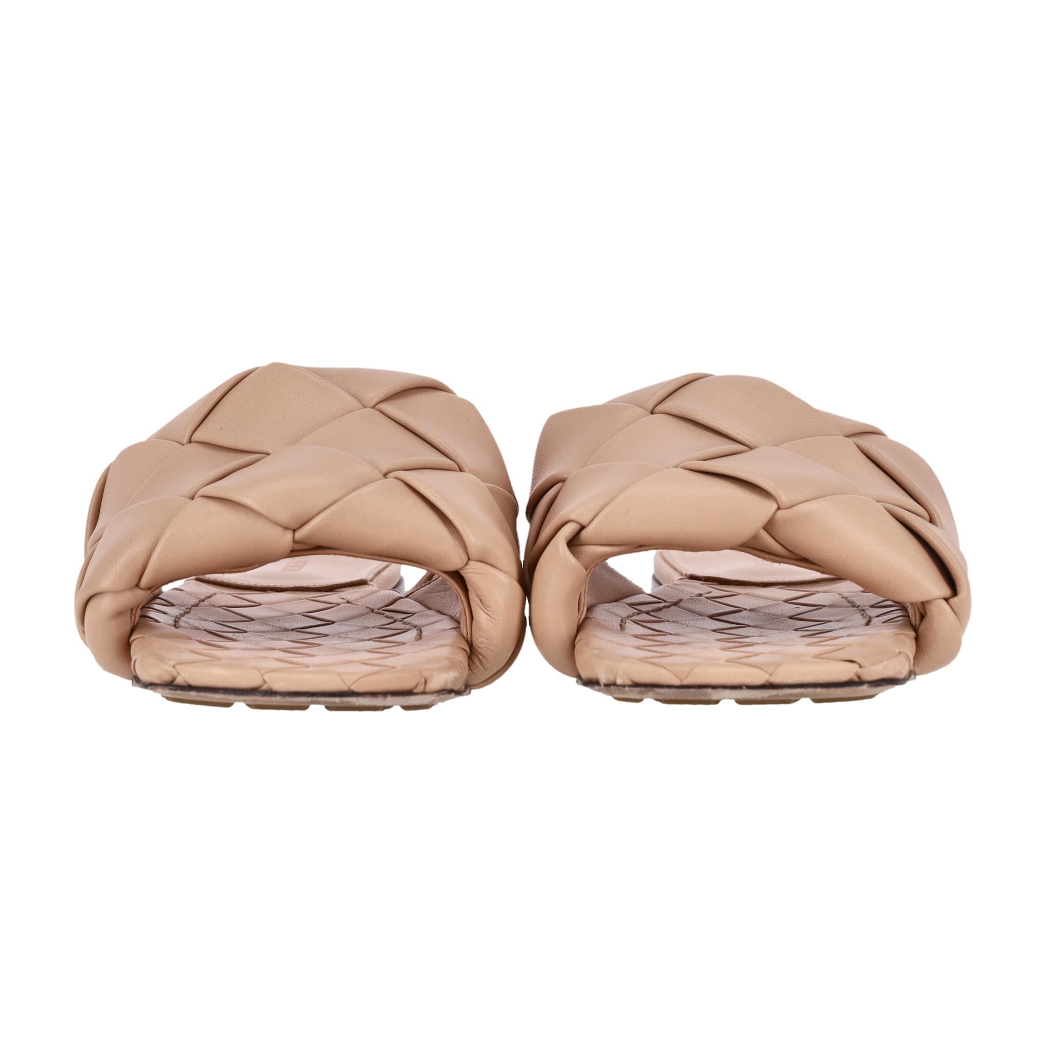 Sandales Lido en cuir Intrecciato de Bottega Veneta Bon état - En vente à London, GB