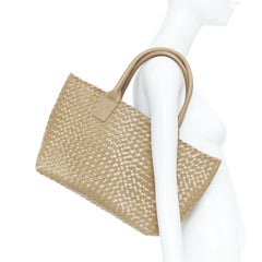 BOTTEGA VENETA Intrecciato Nappa Medium Cabat woven shopper tote bag