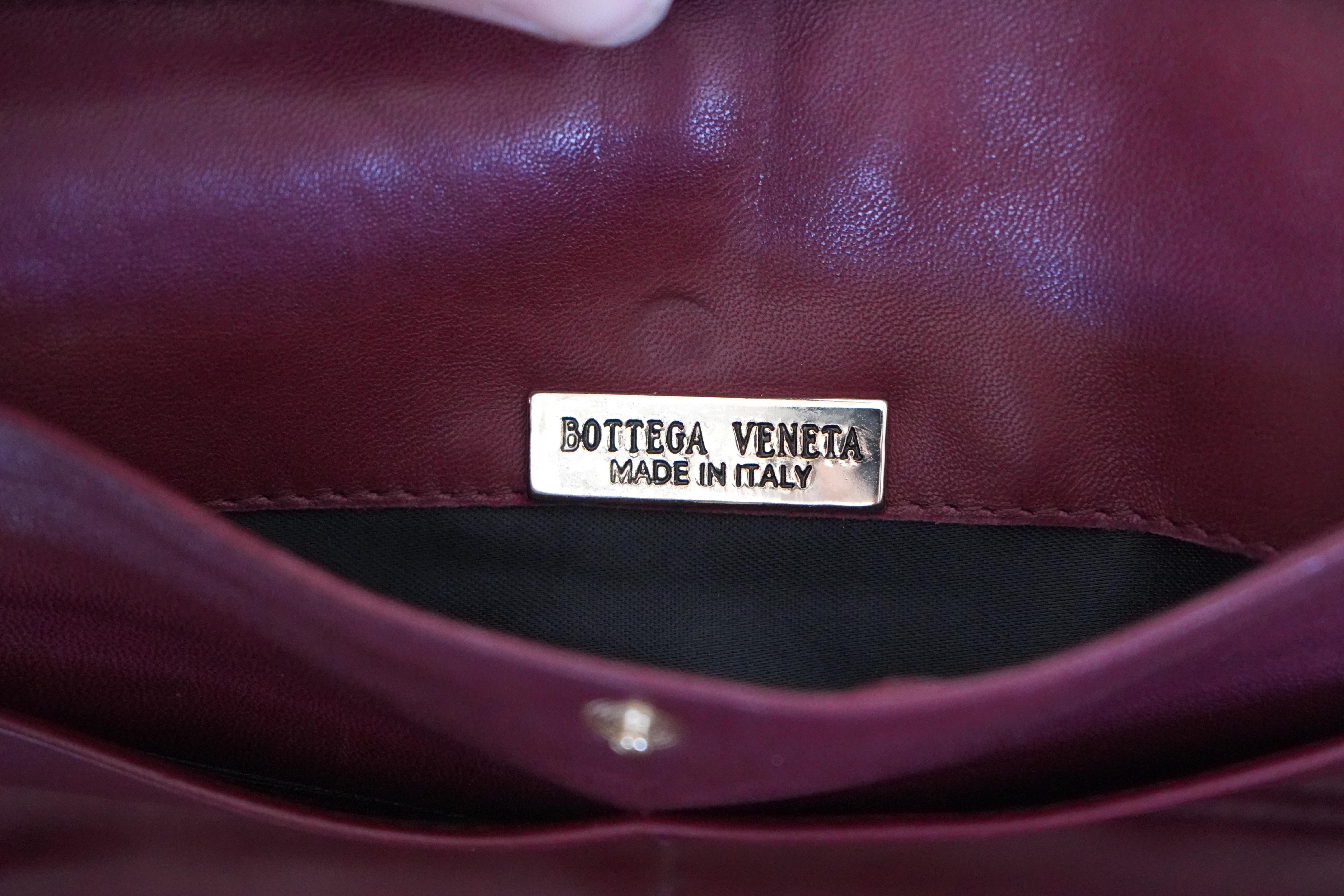 Bottega Veneta Intrecciato Red Clutch Bag For Sale 2