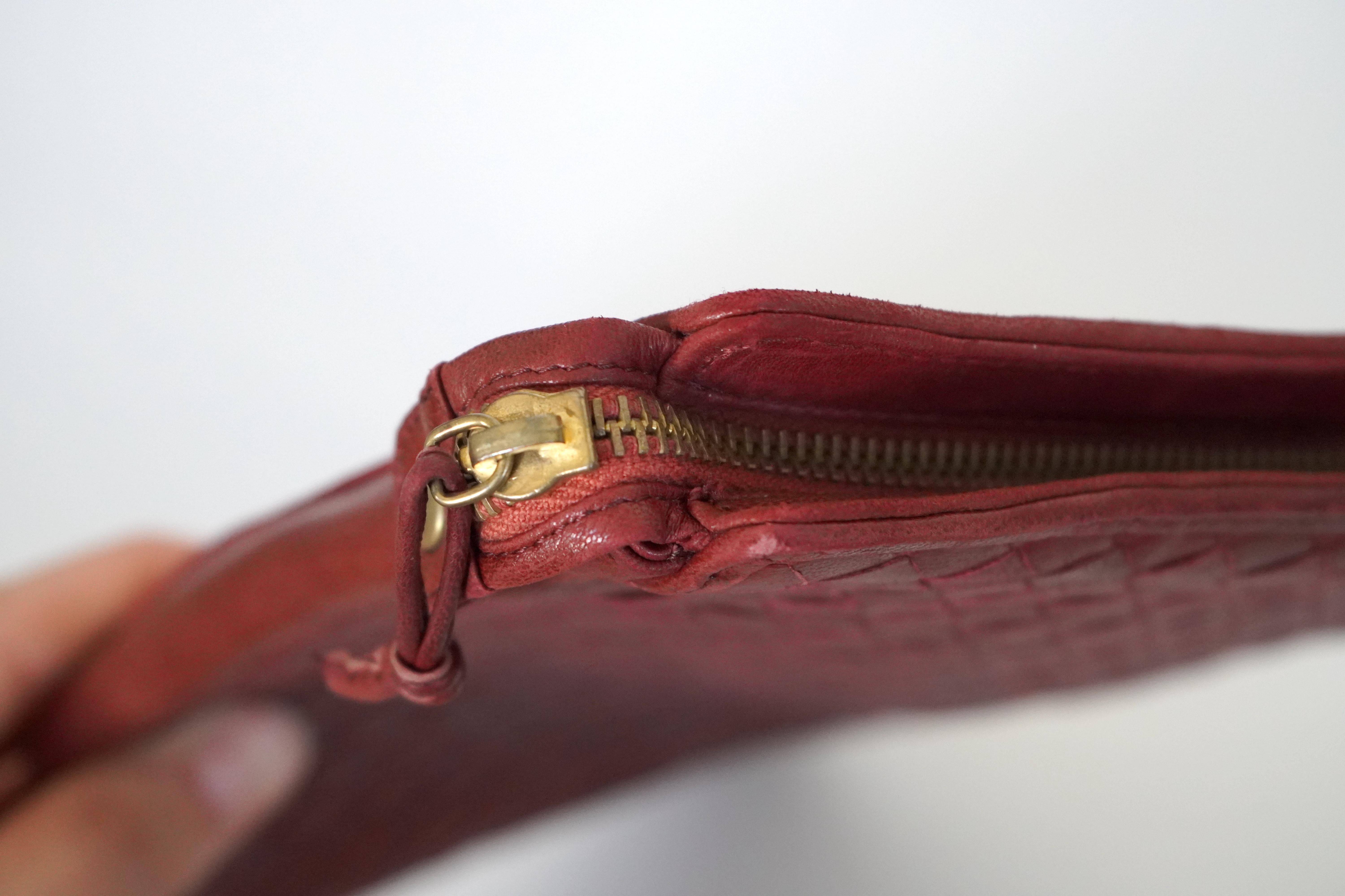 Bottega Veneta Intrecciato Red Clutch Bag For Sale 3