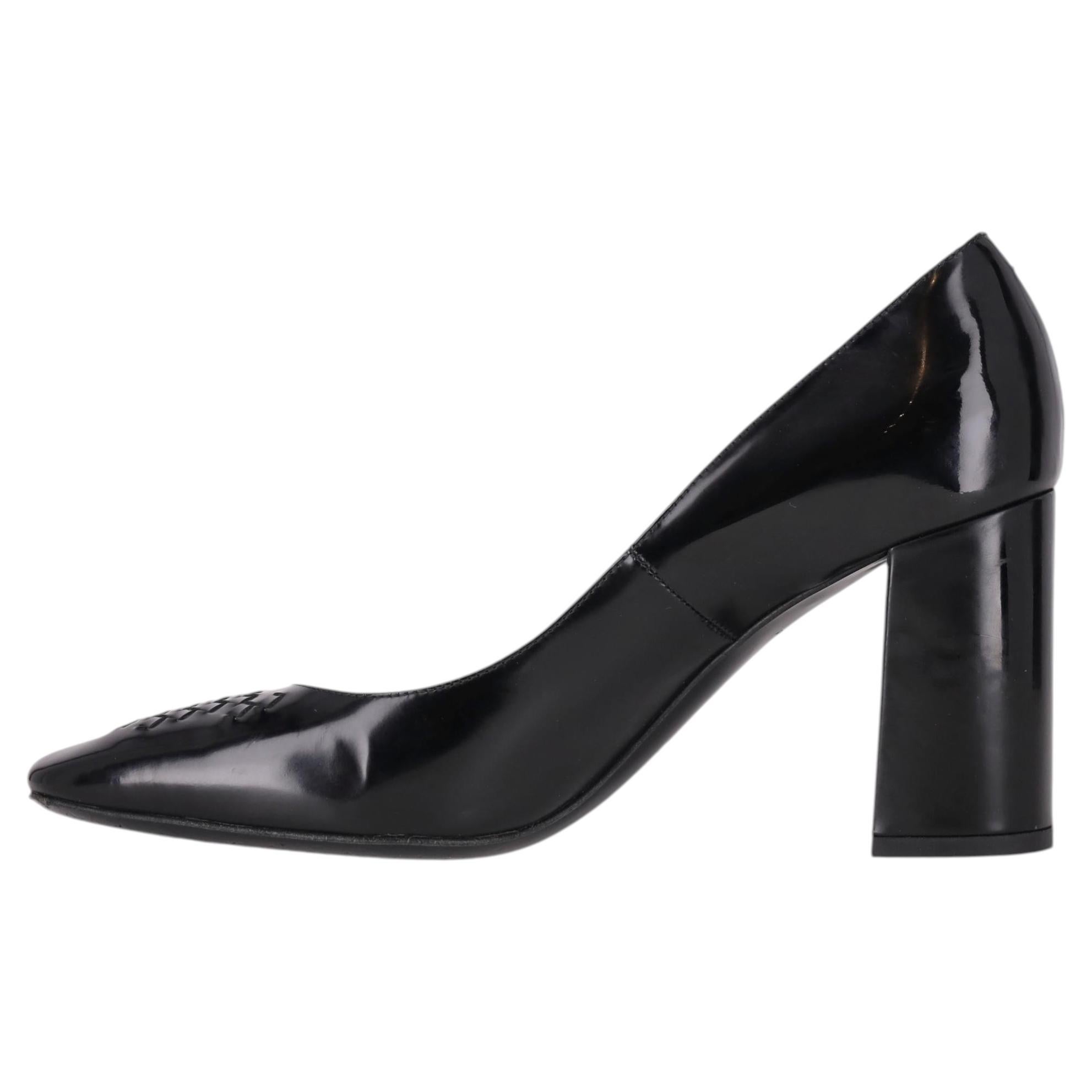 Bottega Veneta - Escarpins en cuir avec détails tissés Intrecciato