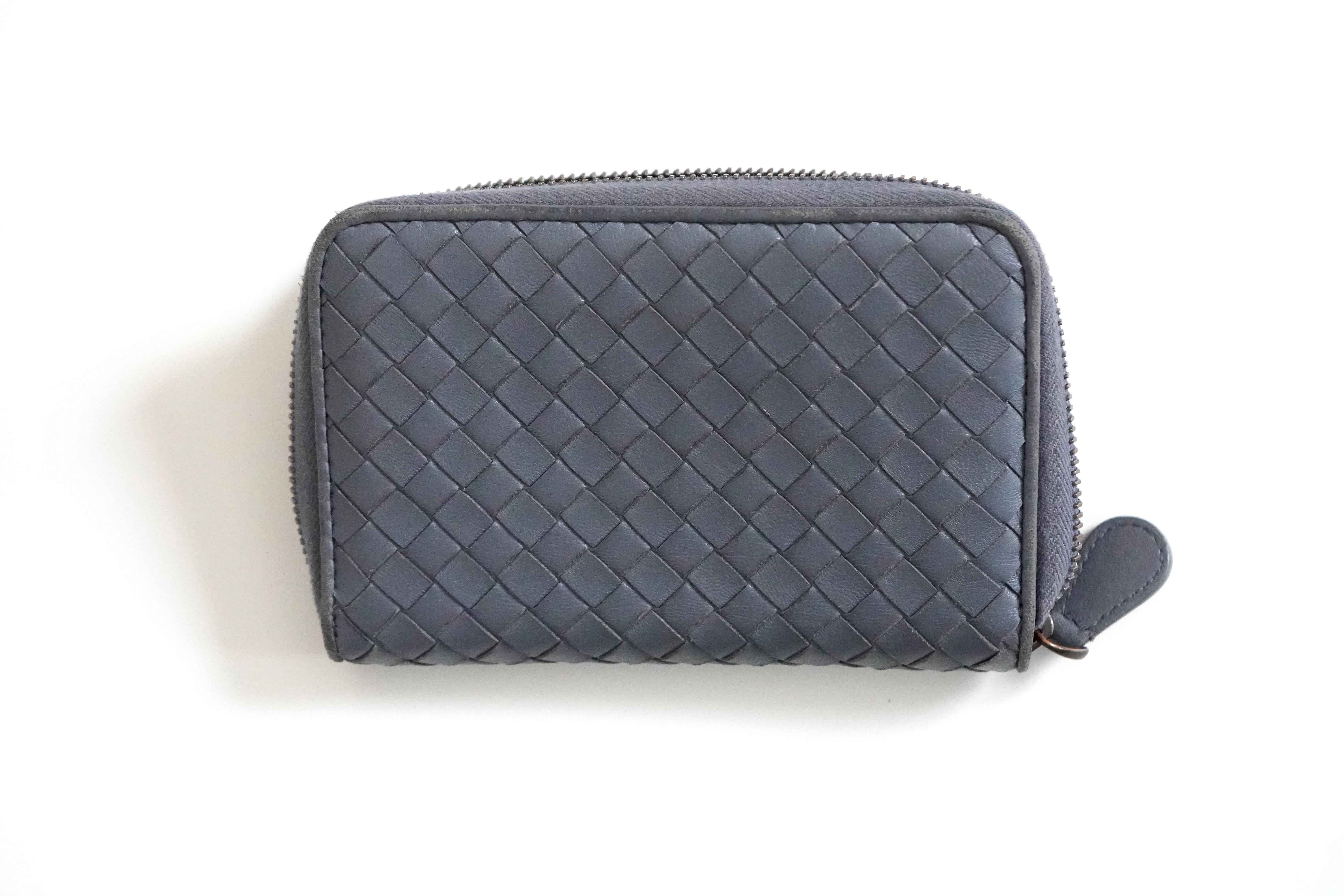 Bottega Veneta Intrecciato Weave Leather Wallet  For Sale 3