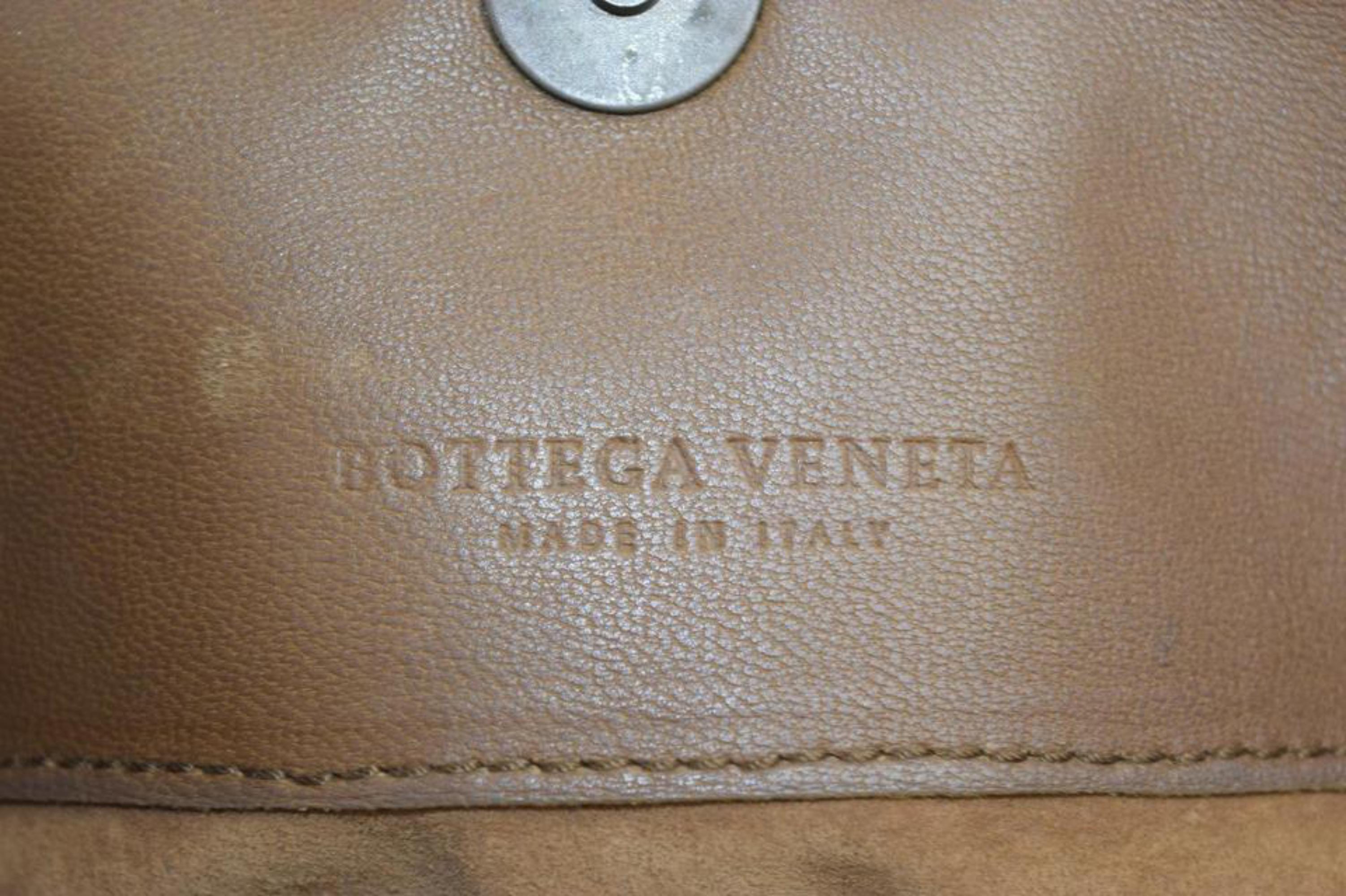 Bottega Veneta Intrecciato Woven Tote 865639 Brown Patent Leather Shoulder Bag In Good Condition For Sale In Forest Hills, NY