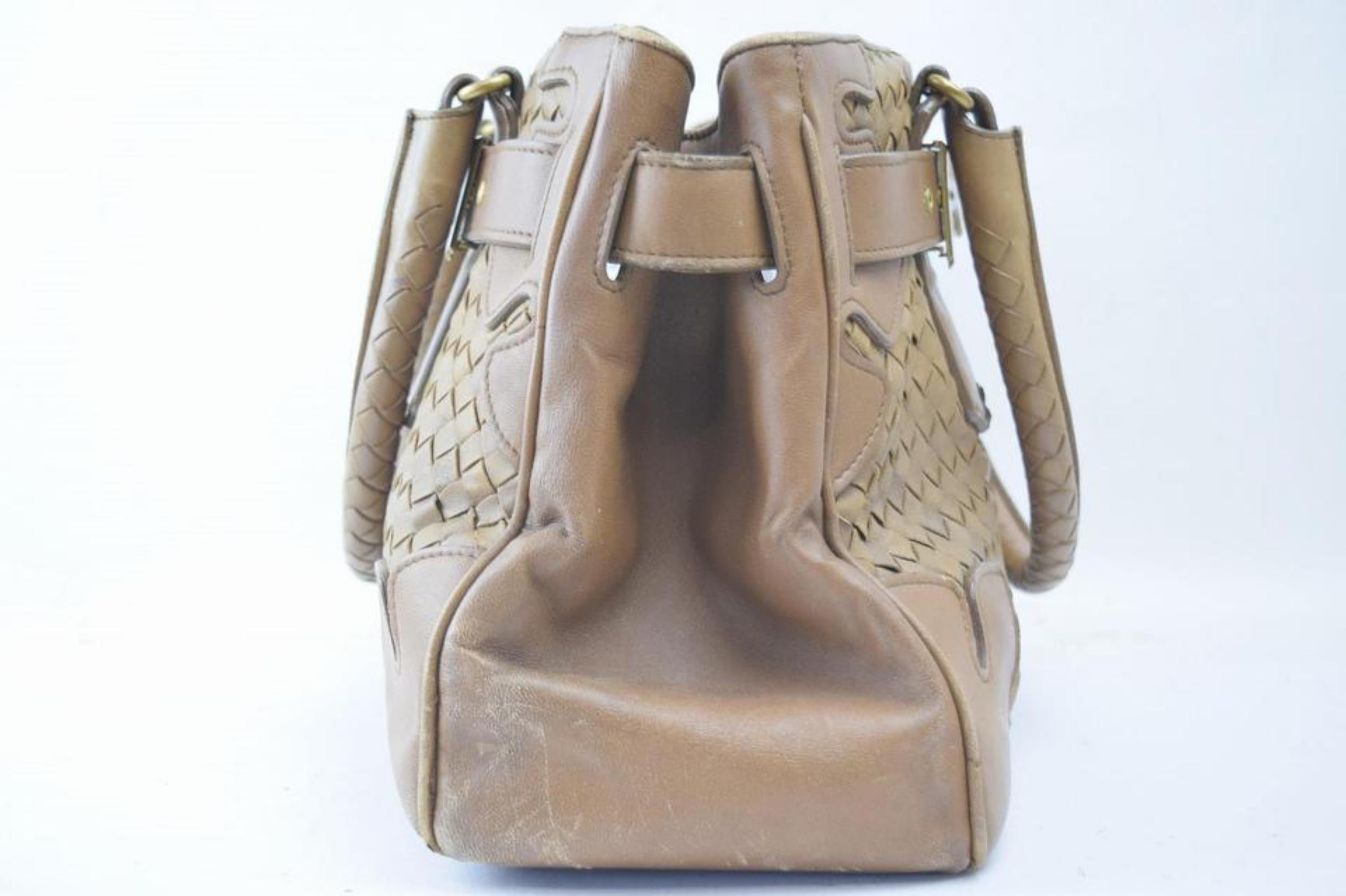 Bottega Veneta Intrecciato Woven Tote 865639 Brown Patent Leather Shoulder Bag For Sale 3