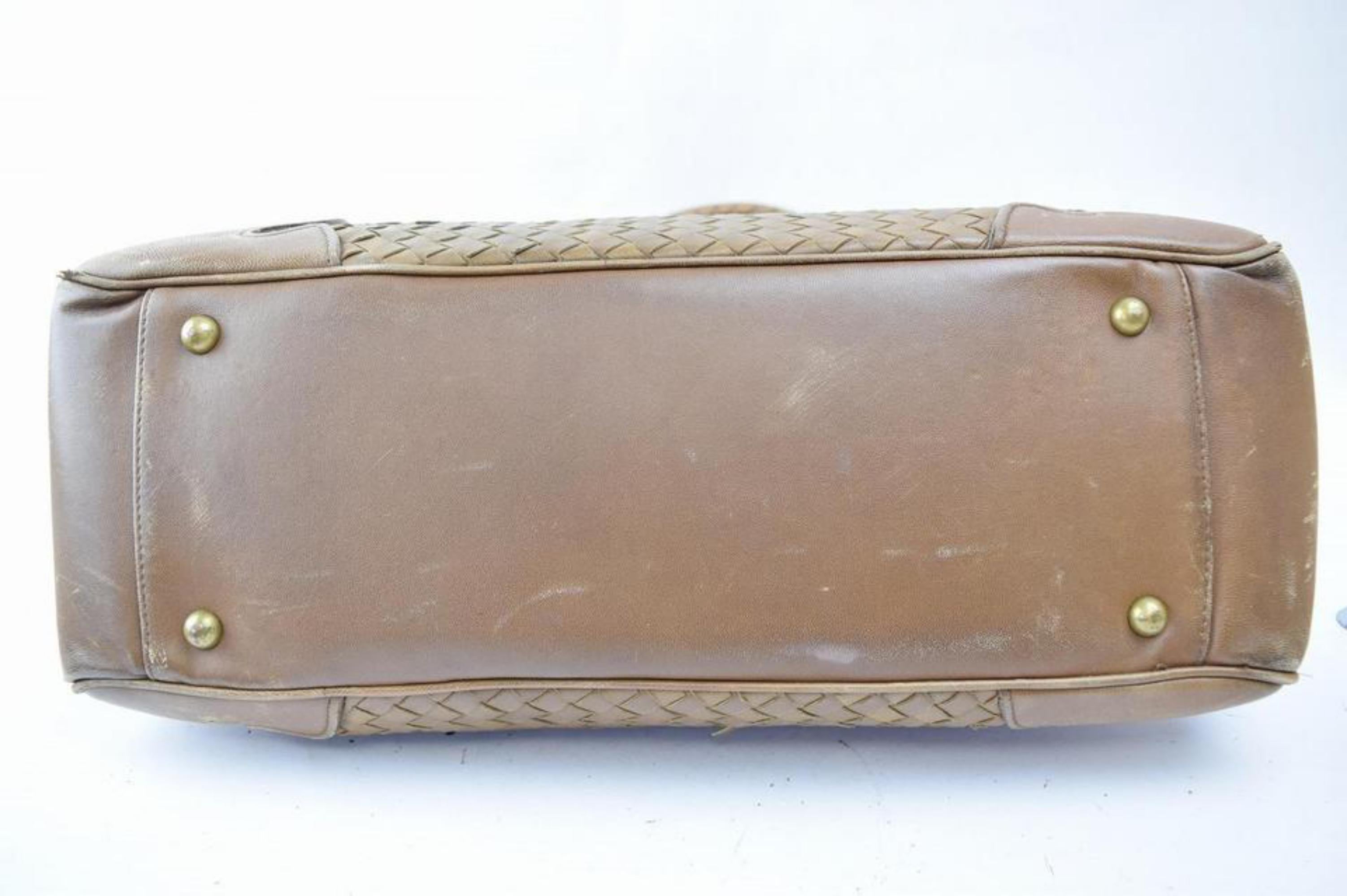 Bottega Veneta Intrecciato Woven Tote 865639 Brown Patent Leather Shoulder Bag For Sale 4