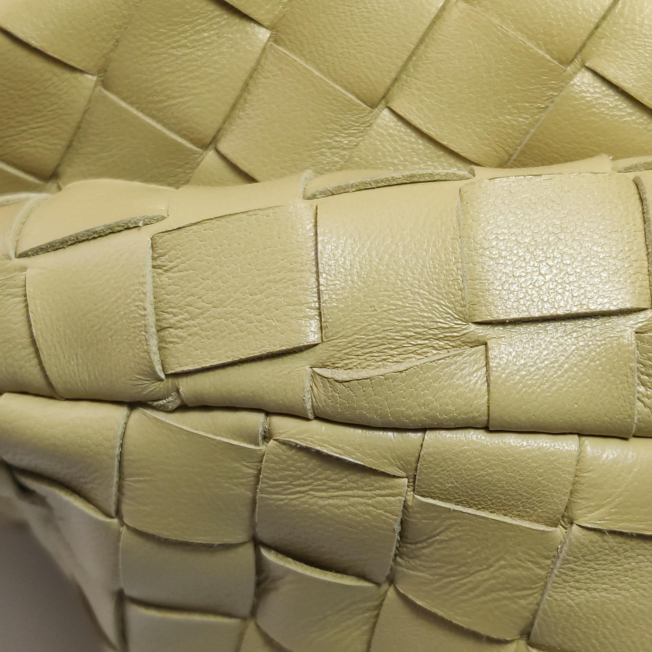 Bottega Veneta JODI Maxi Cuir d'agneau Beige Avoine 70cm en vente 10