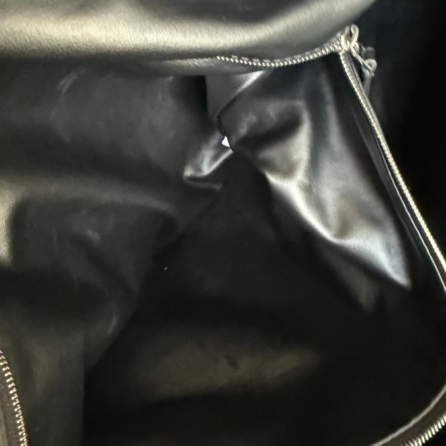 Bottega Veneta Jodie Medium Intrecciato Black Leather Silver Hardware en vente 7