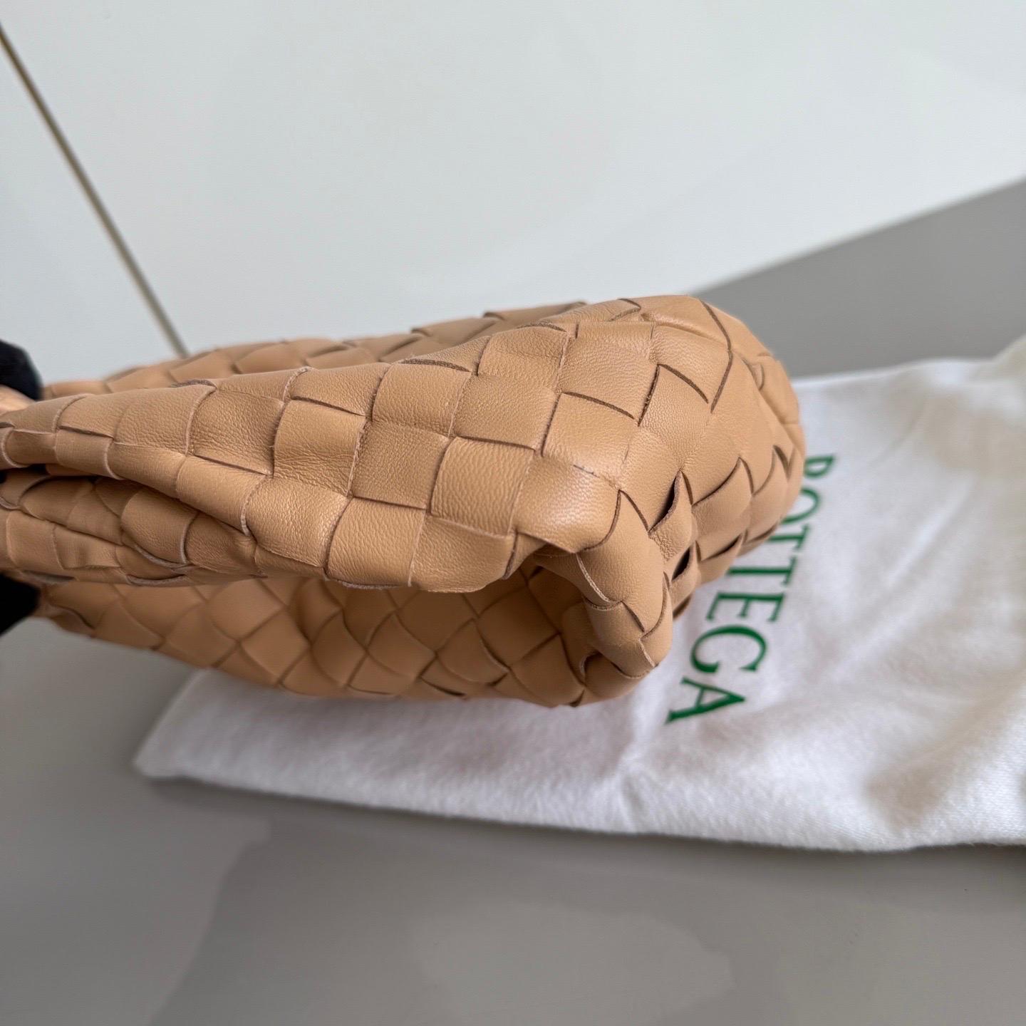 Bottega Veneta Jodie Mini Almond Beige Lambskin Leather Clutch Bag 7