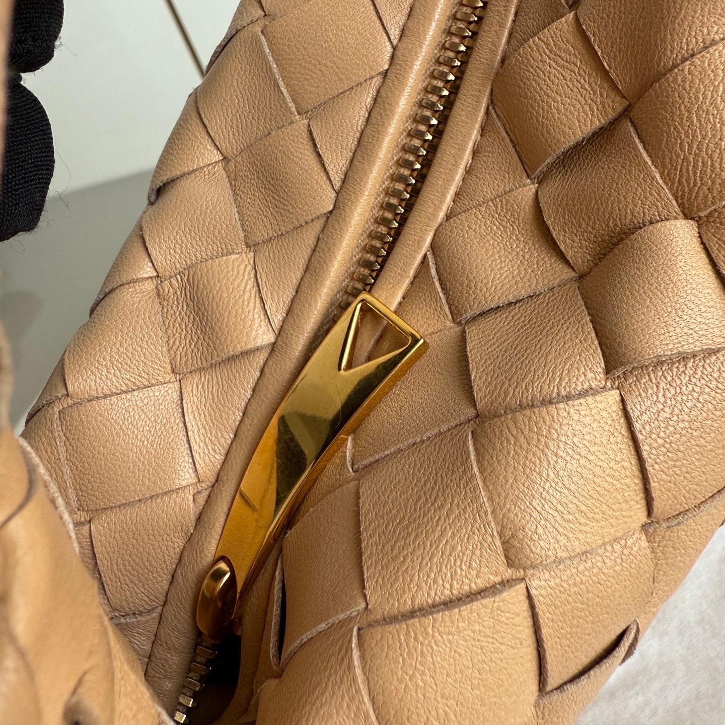 Bottega Veneta Jodie Mini Almond Beige Lambskin Leather Clutch Bag 8