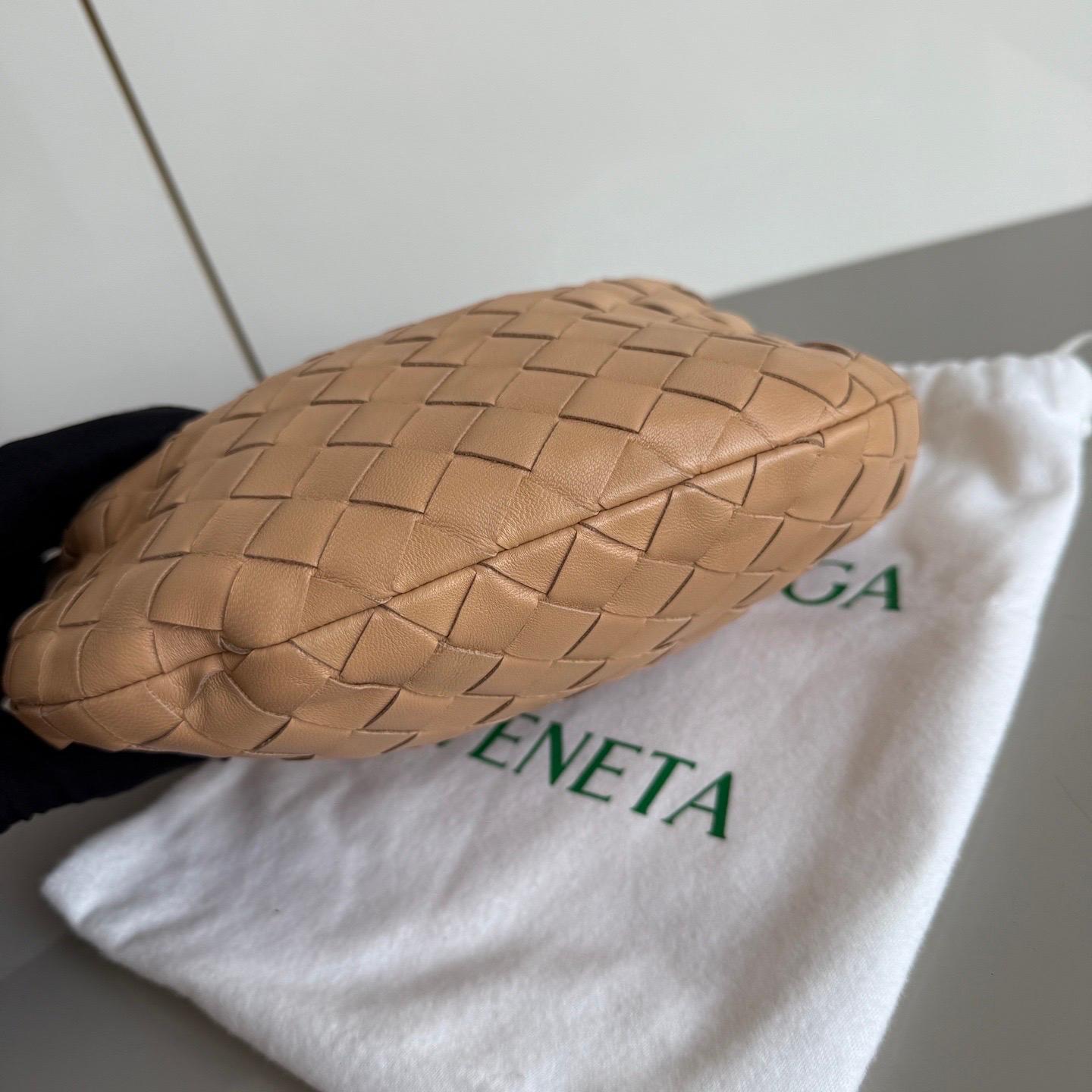 Bottega Veneta Jodie Mini Almond Beige Lambskin Leather Clutch Bag 14
