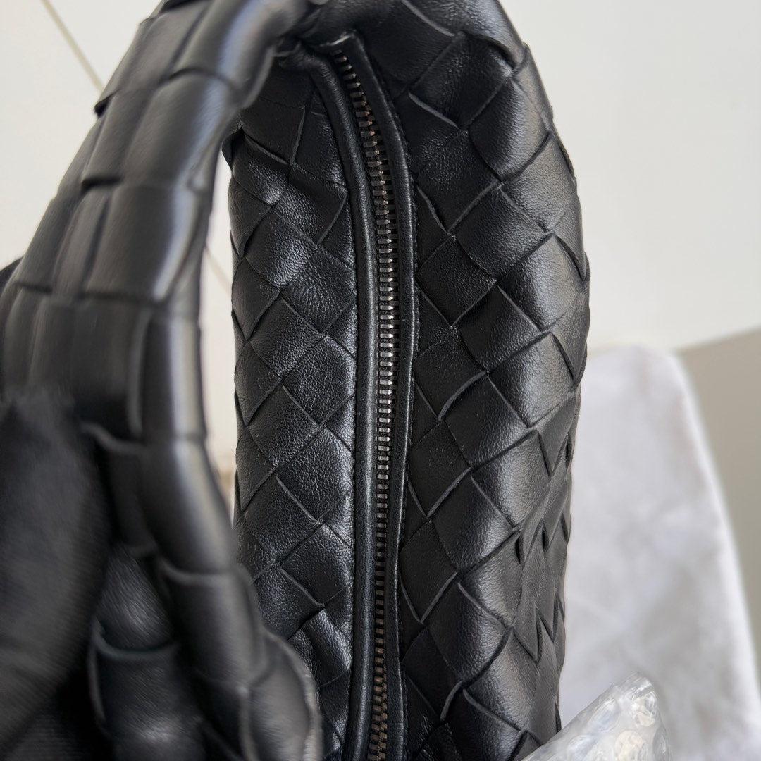 Bottega Veneta Jodie Mini Piel Negra Herrajes Dorados en venta 6