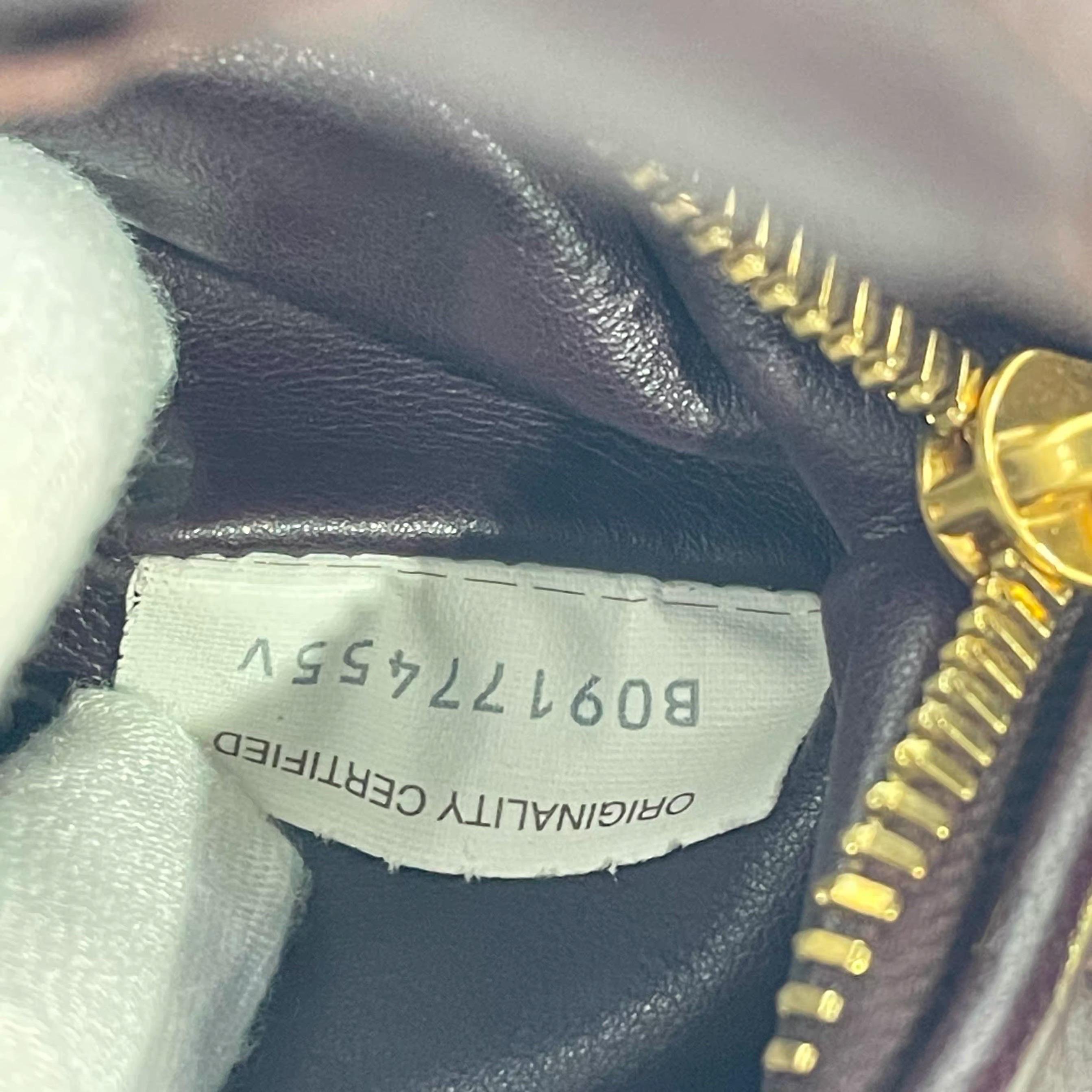 Bottega Veneta Jodie Mini in pelle di Borgogna scuro e vino in vendita 11