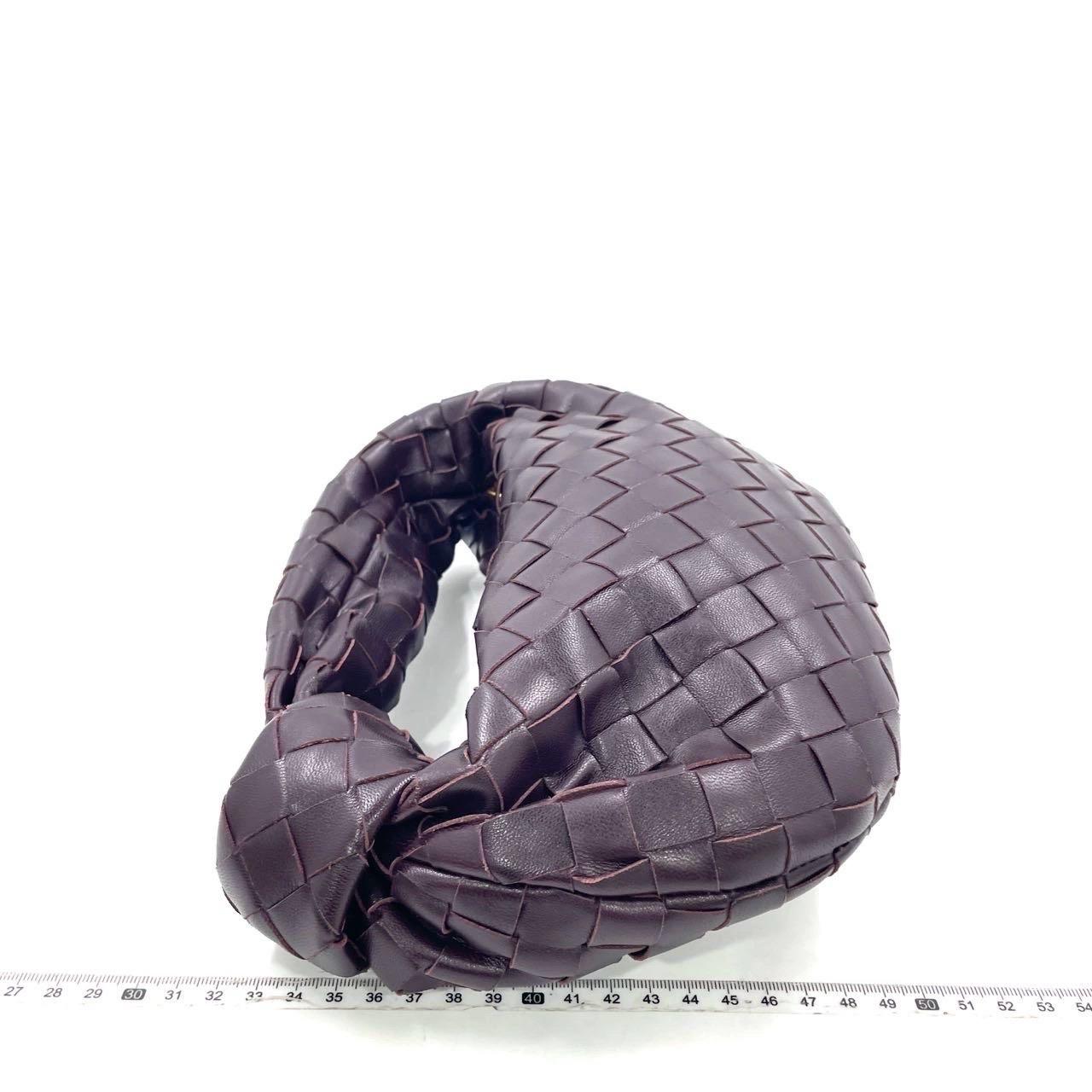 Bottega Veneta Jodie Mini in pelle di Borgogna scuro e vino in vendita 2