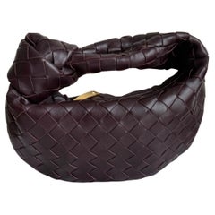 Bottega Veneta Jodie Mini in pelle di Borgogna scuro e vino