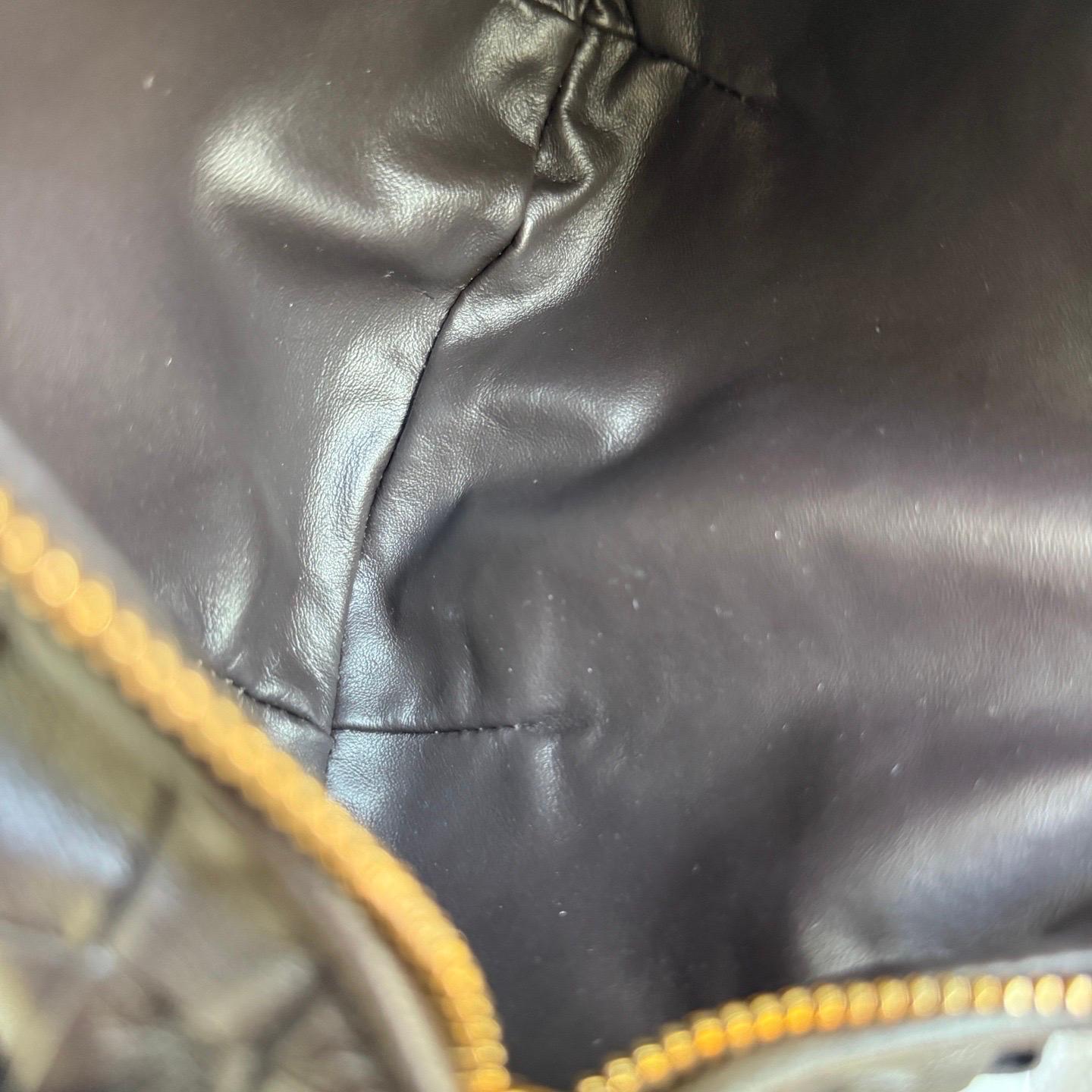 Bottega Veneta Jodie Mini Fondant Dark Chocolate Brown Lambskin Leather Clutch B in vendita 14