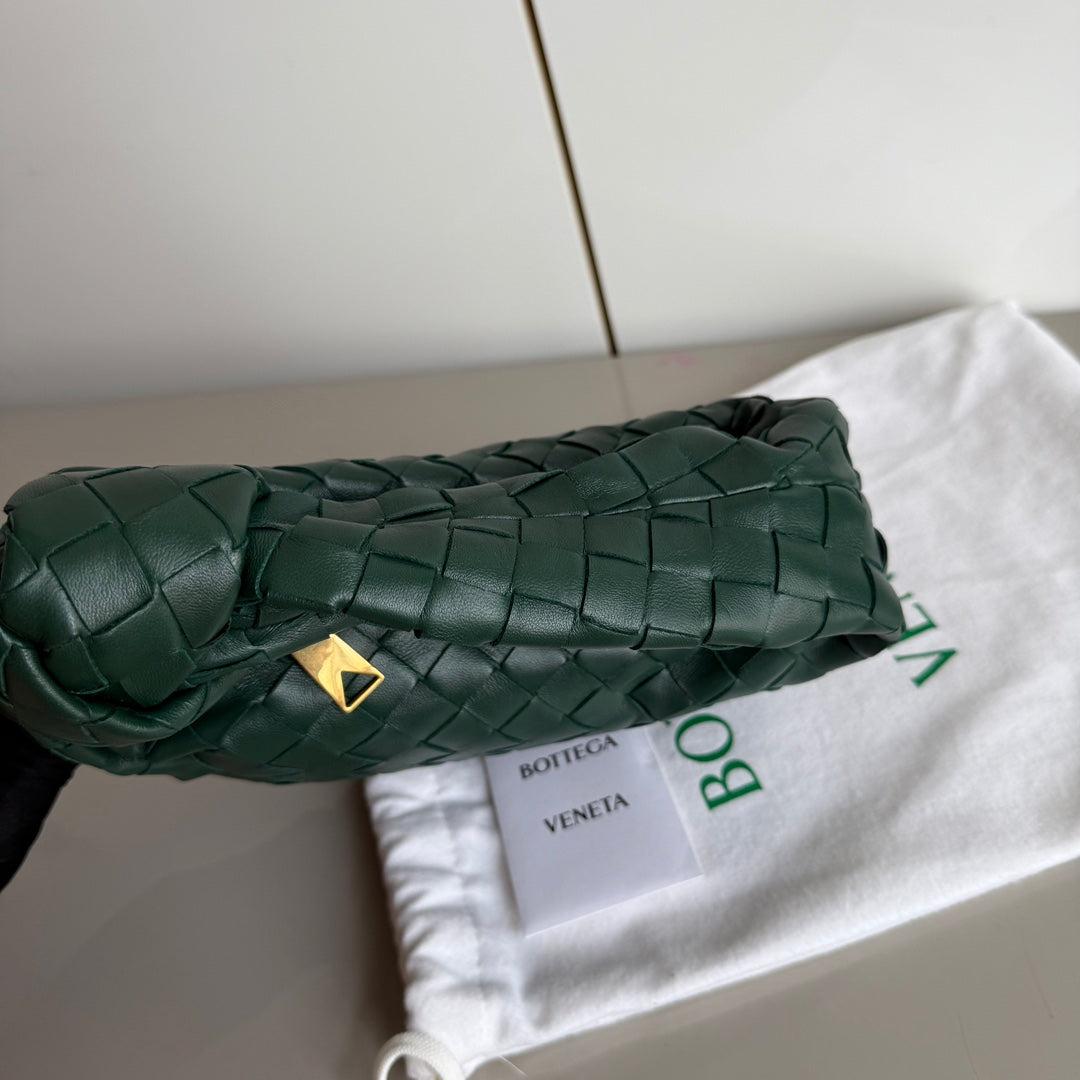 Bottega Veneta Jodie Mini Forest Green Lambskin Leather Clutch Bag Never Worn 8