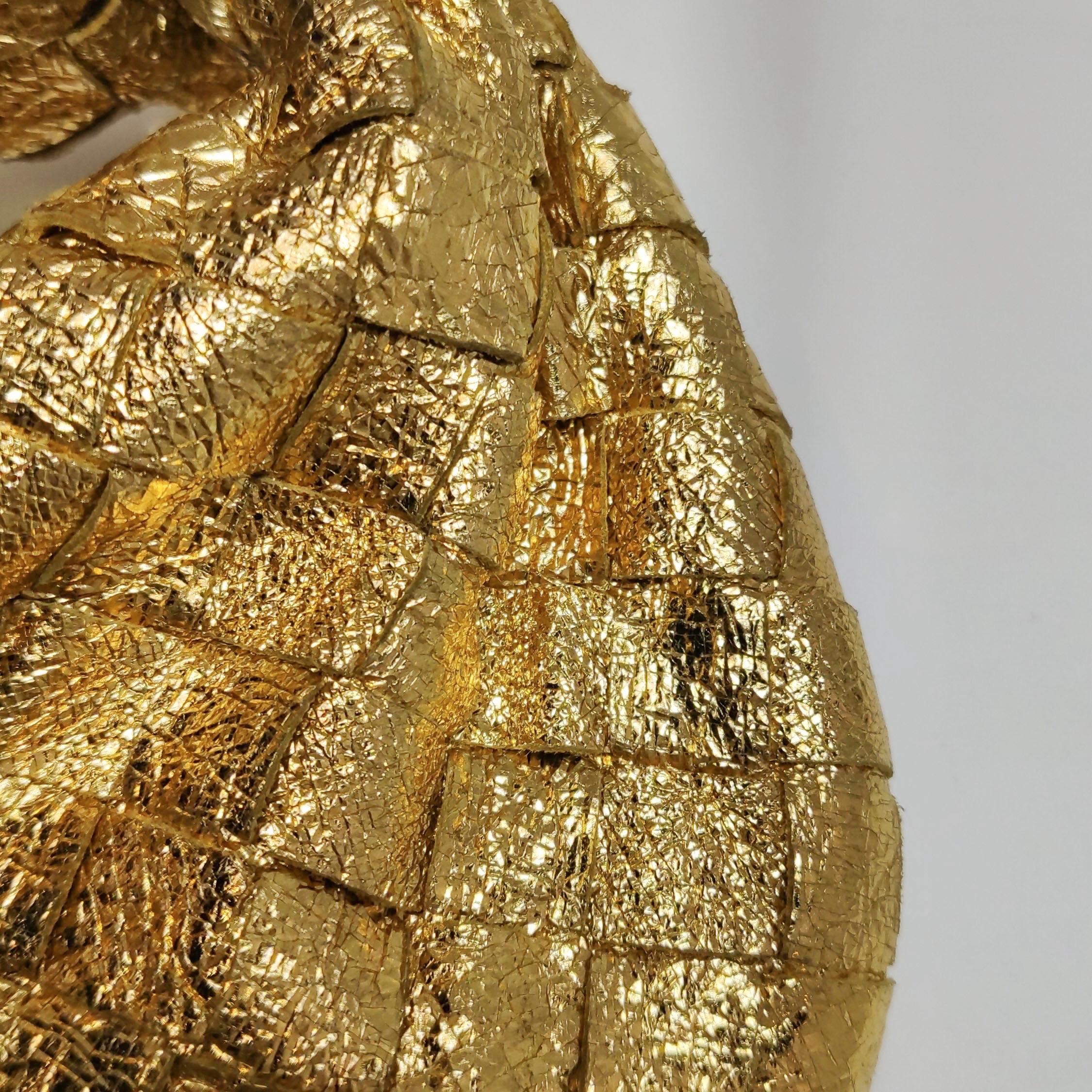 Bottega Veneta Jodie Mini en cuir doré rare en vente 10