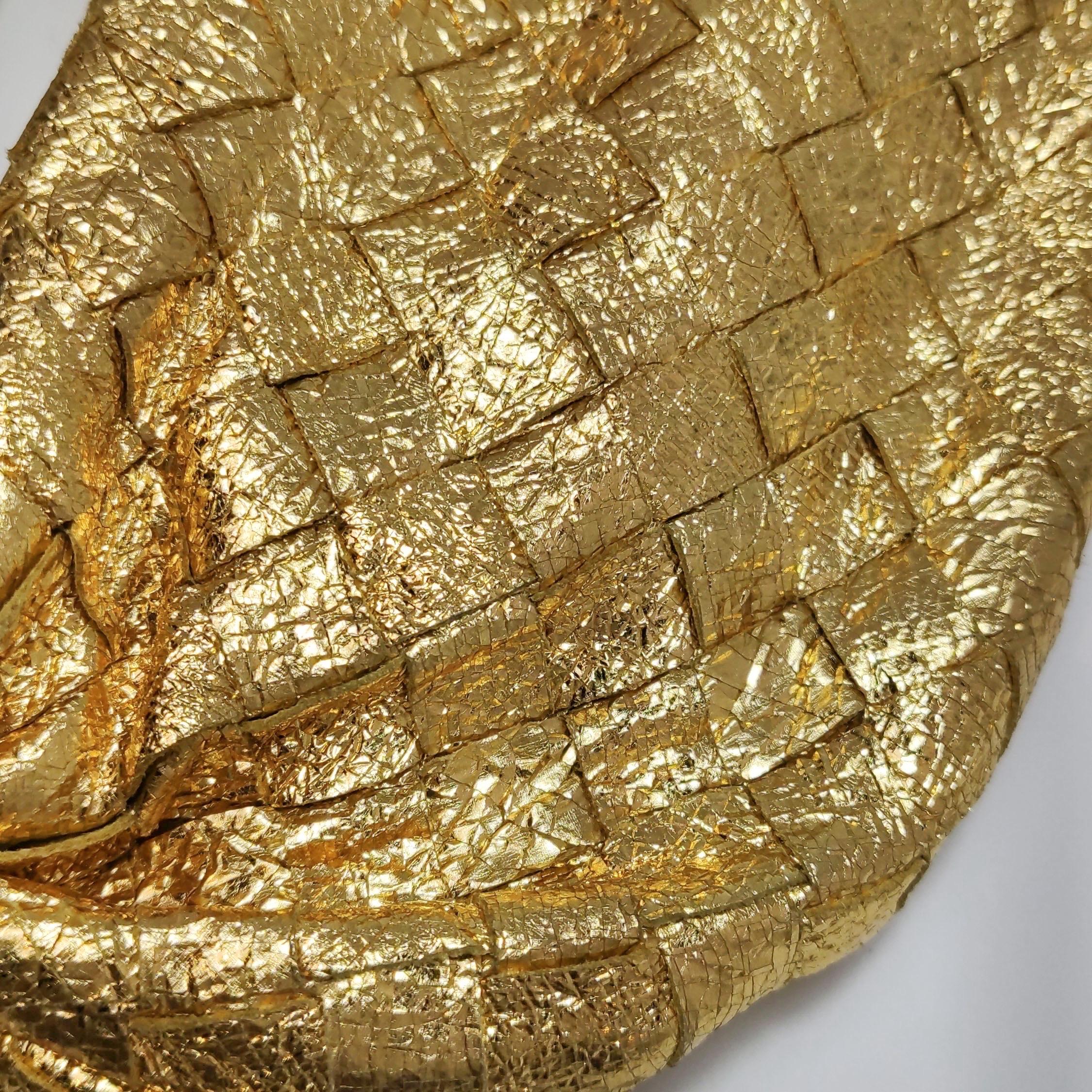 Bottega Veneta Jodie Mini en cuir doré rare en vente 2