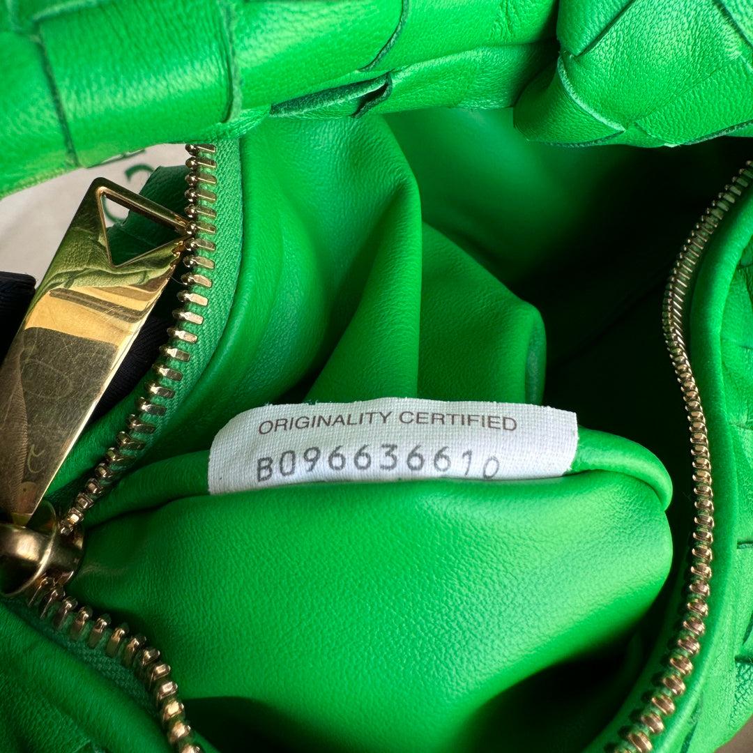Bottega Veneta Jodie Mini Parakeet Green Lambskin Leather Clutch Bag Never Worn 10