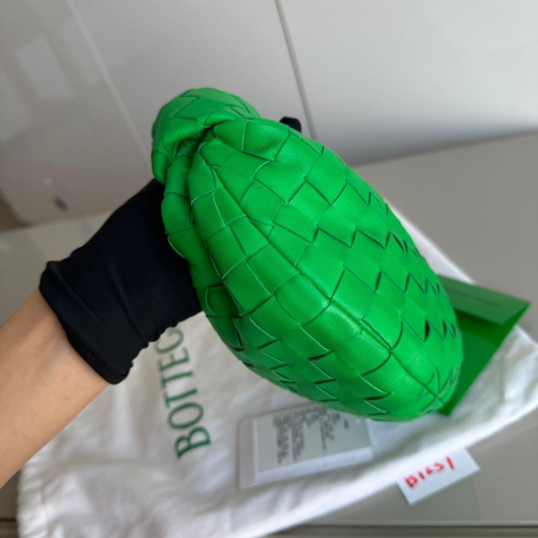 Women's Bottega Veneta Jodie Mini Parakeet Green Lambskin Leather Clutch Bag Never Worn