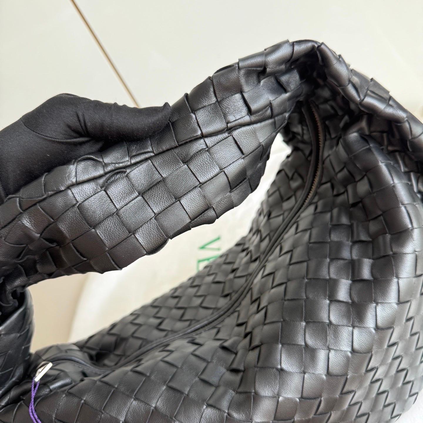 Bottega Veneta Jodie Small Cuir d'agneau Noir A Silver Hardware en vente 15