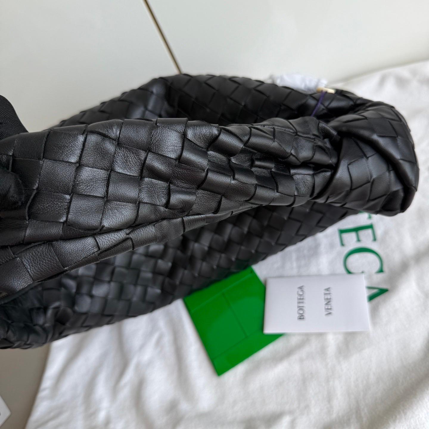 Bottega Veneta Jodie Small Cuir d'agneau Noir A Silver Hardware Neuf - En vente à AUBERVILLIERS, FR