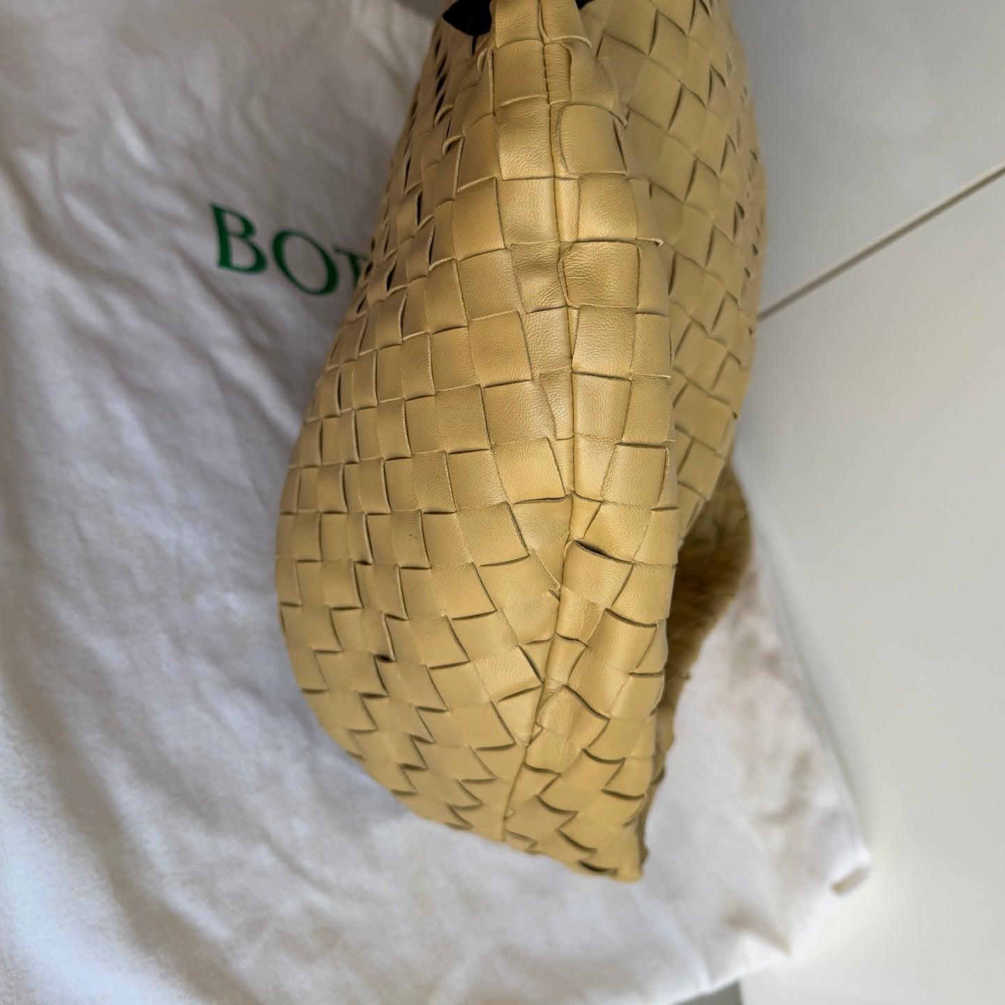Bottega Veneta Jodie Small Lambskin Leather Tapioca Soft Yellow 36cm For Sale 6
