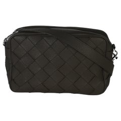 Bottega Veneta Kaki Grained Leather Medium Intrecciato Camera Bag