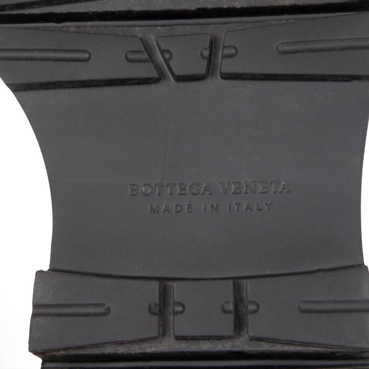 Beige BOTTEGA VENETA khaki brown leather Chevron LUG Mid Calf Chelsea Boots Shoes 40 For Sale