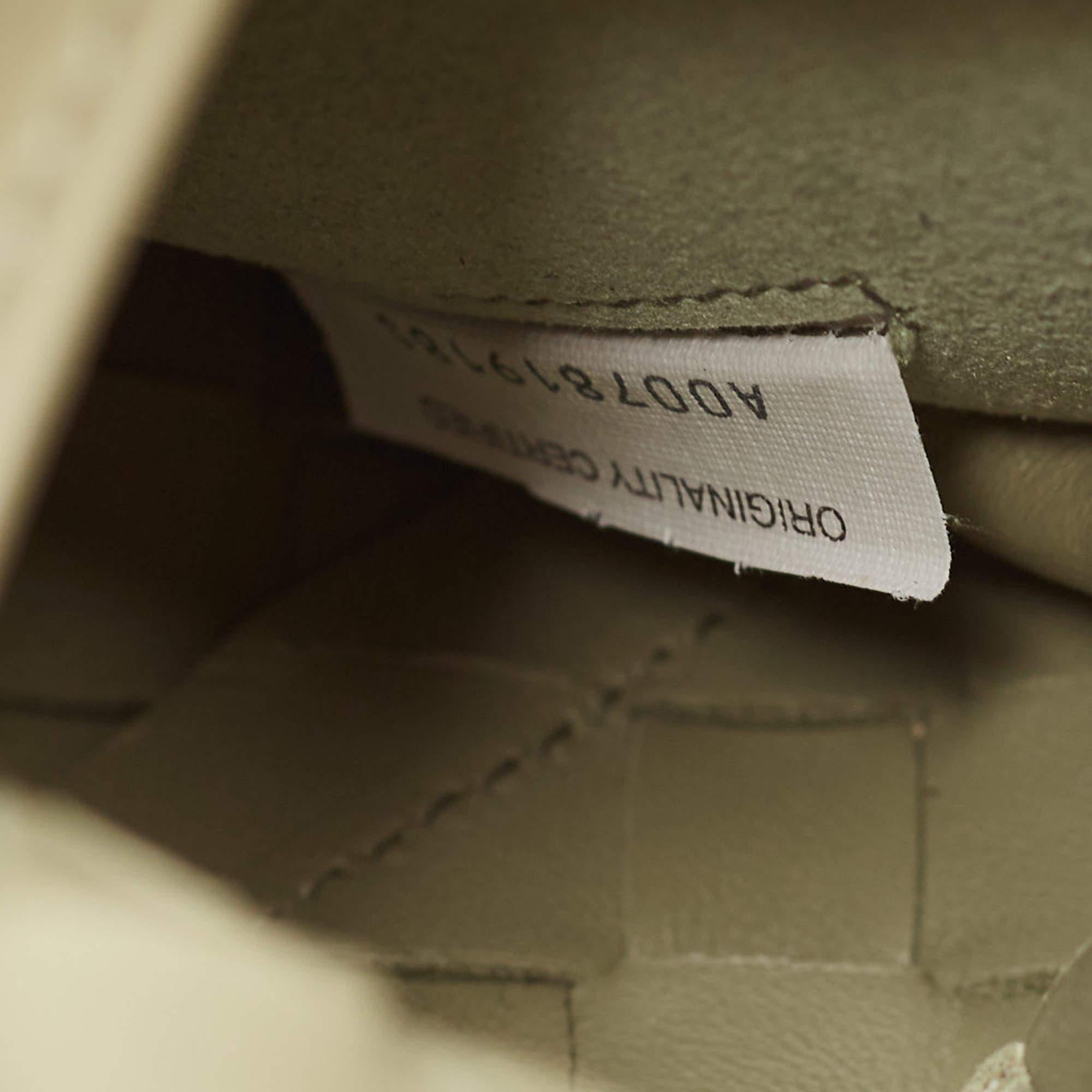 Bottega Veneta Khaki Green Intrecciato Leather Medium Andiamo Top Handle Bag 1