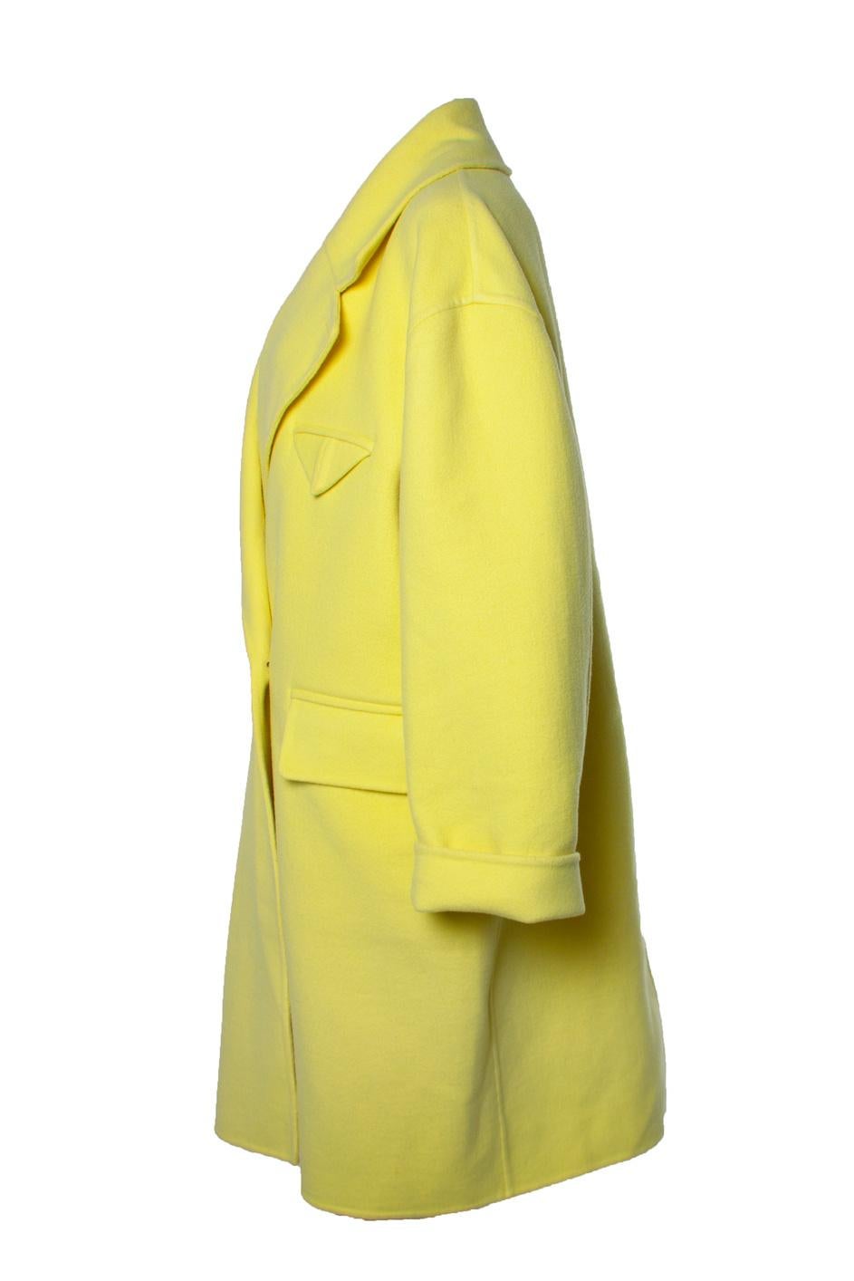 Bottega Veneta, Kiwi cashmere coat In Excellent Condition For Sale In AMSTERDAM, NL