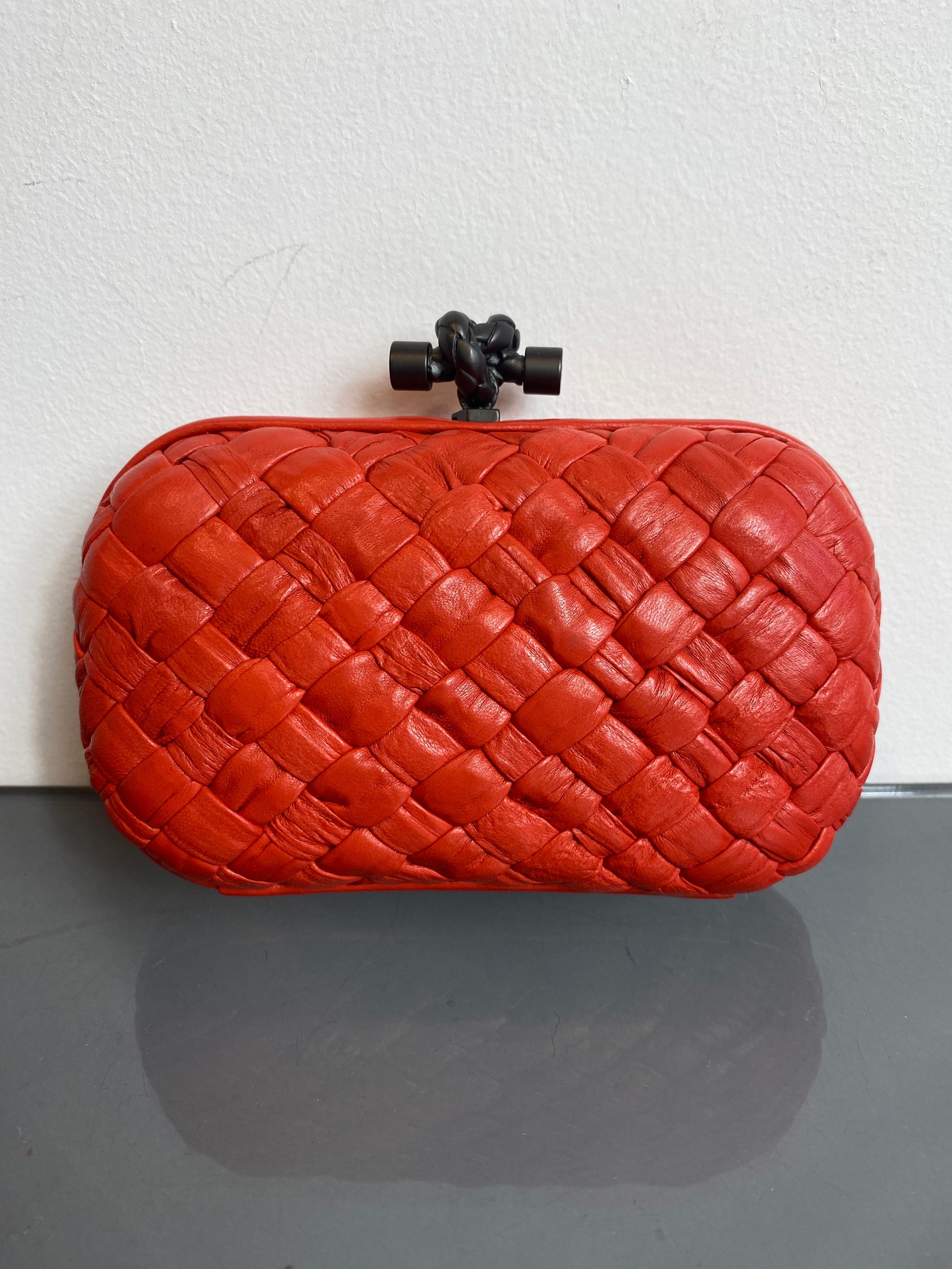 Red Bottega Veneta Knot clutch. For Sale