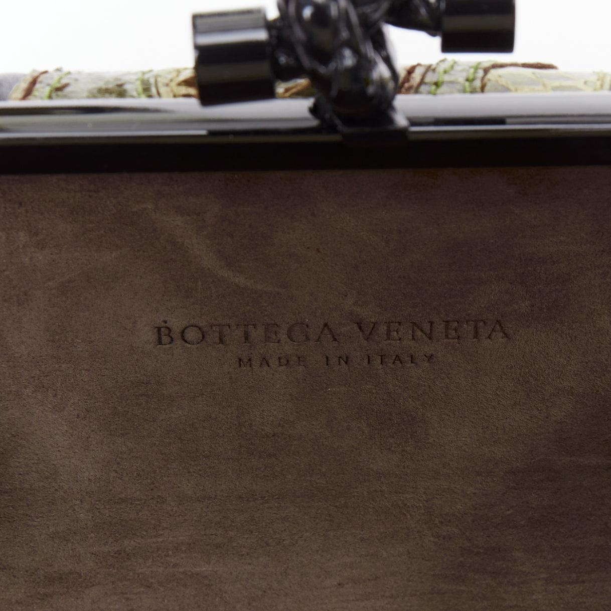 BOTTEGA VENETA Knot Limited Edition scaled leather applique bead box clutch For Sale 5