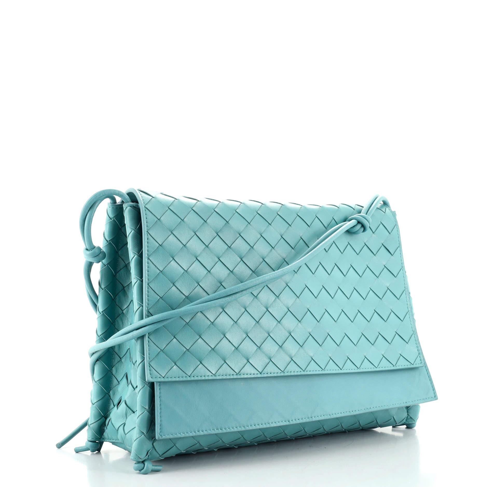 Bottega Veneta Knotenriemen Umhängetasche Intrecciato Leder Medium (Blau)