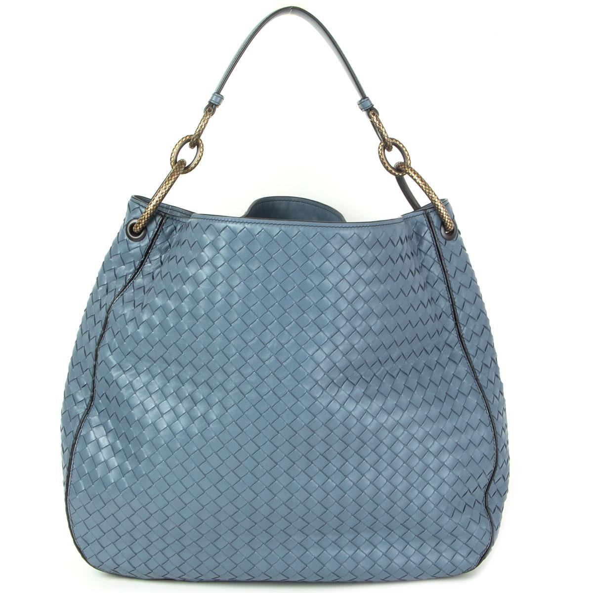 bottega veneta medium loop bag