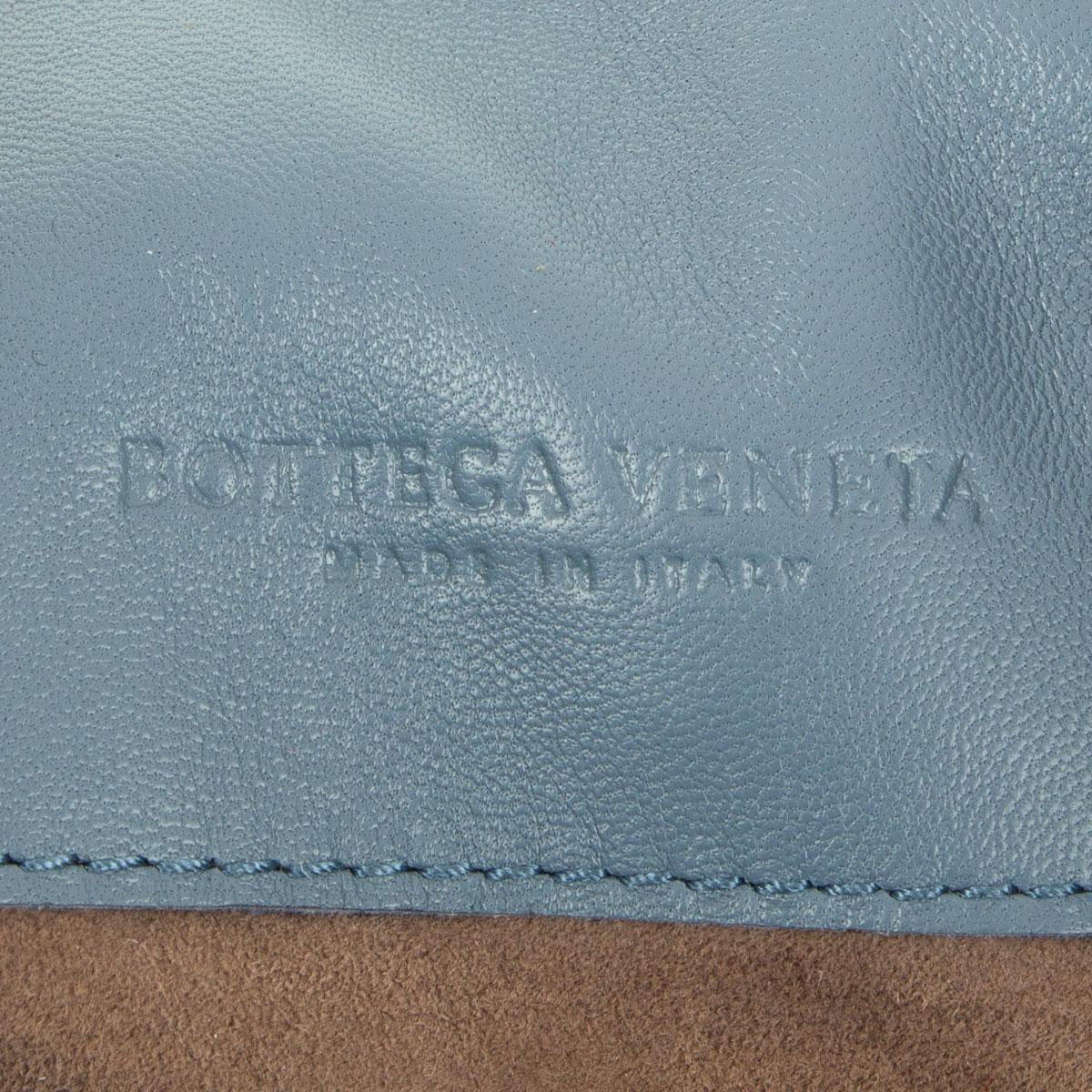 BOTTEGA VENETA Krim blue leather INTRECCIATO LOOP MEDIUM Shoulder Bag In Excellent Condition In Zürich, CH