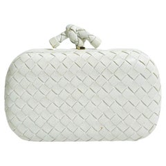 Bottega Veneta Leder-Clutch mit Henkel oben und Knoten