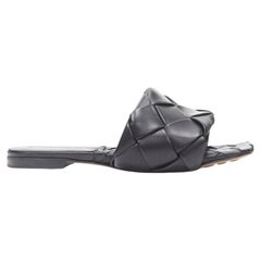 Bottega Veneta Lido nero imbottito Intrecciato punta quadrata diapositive EU38.5