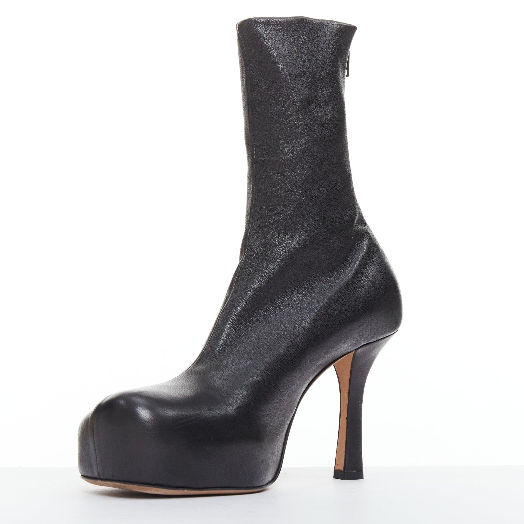 BOTTEGA VENETA Lido botines con plataforma de tacón en piel lisa negra EU35 en Bueno estado para la venta en Hong Kong, NT