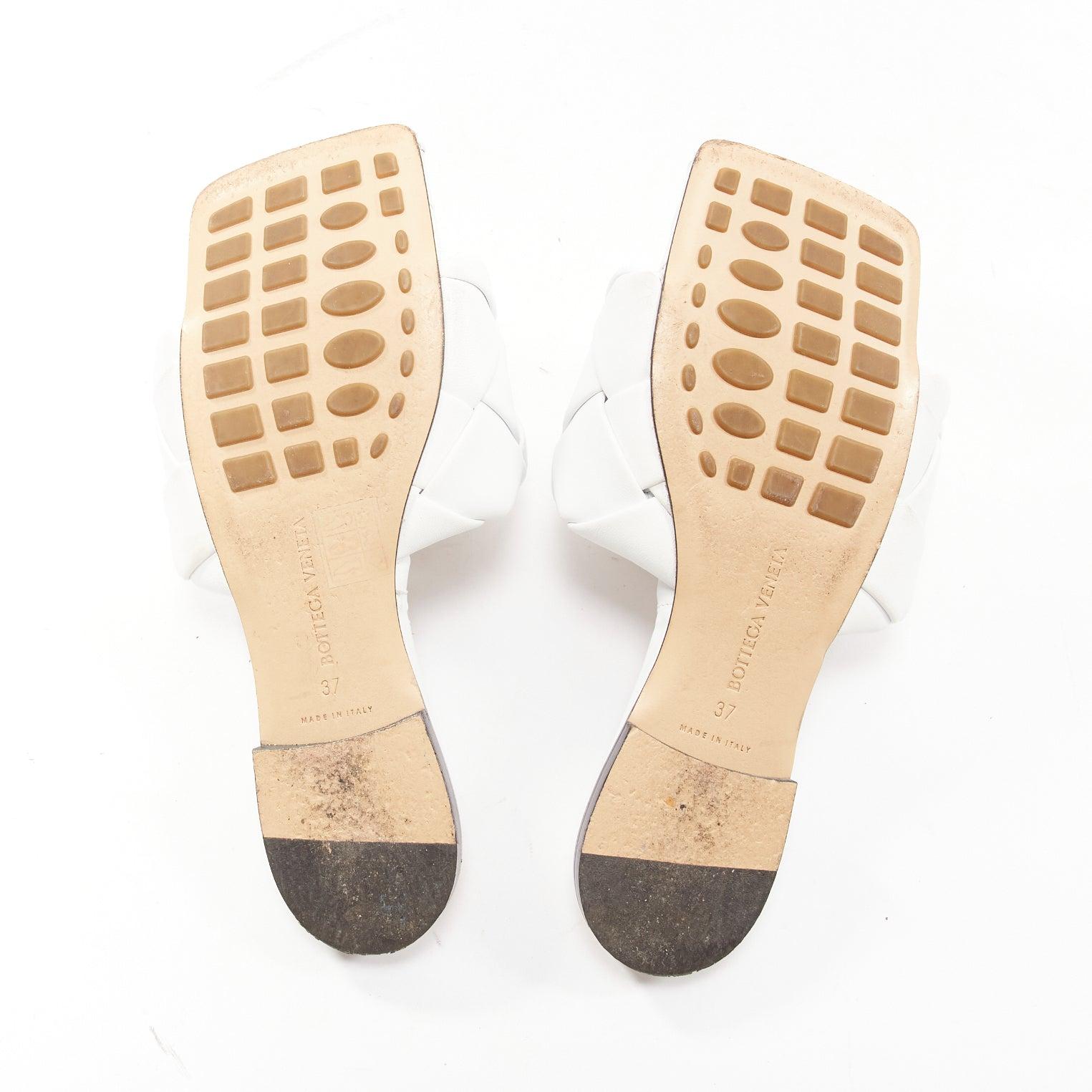 BOTTEGA VENETA Lido white intrecciato woven leather square toe slippers EU37 For Sale 7
