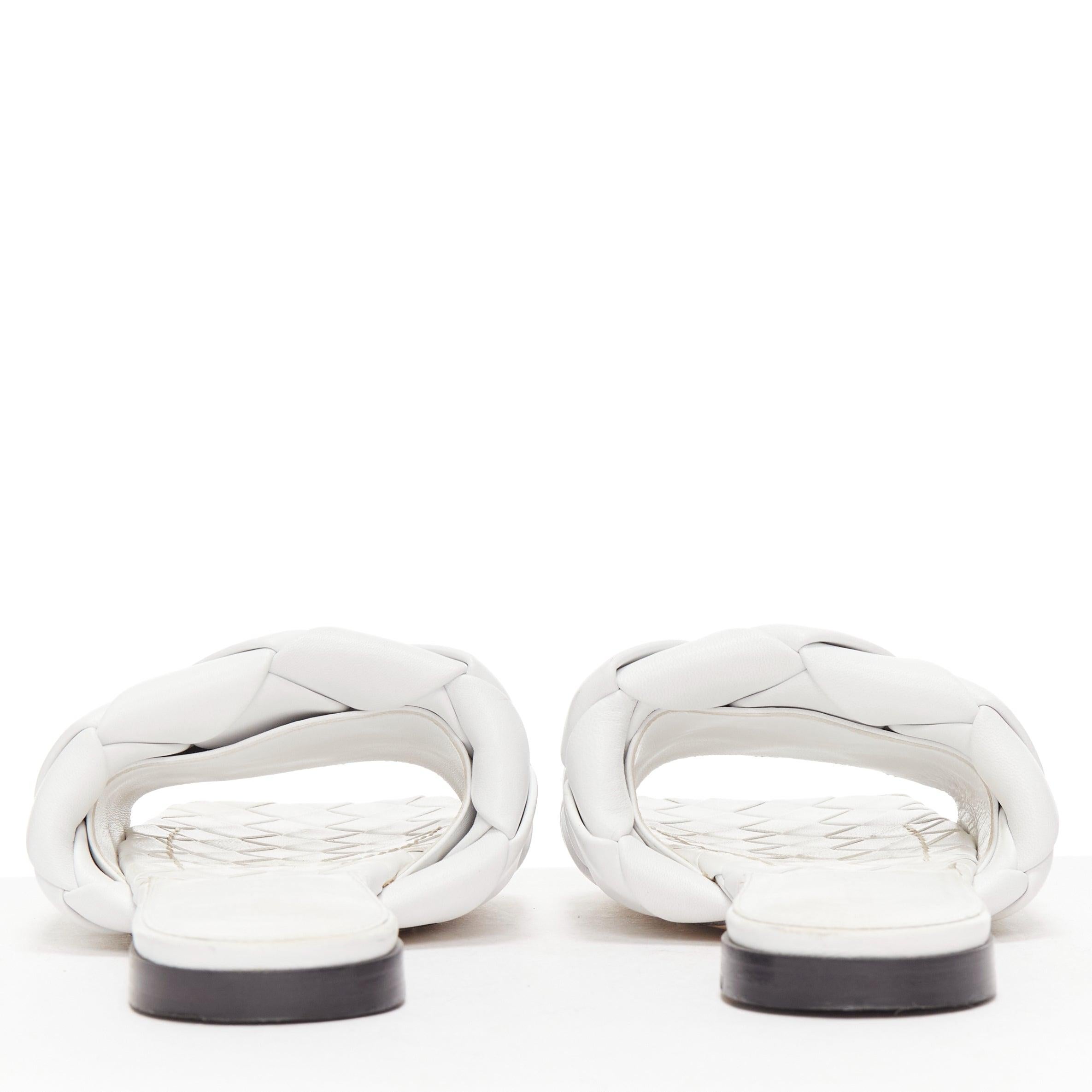 De las mujeres BOTTEGA VENETA Chanclas con puntera cuadrada de piel blanca intrecciato Lido EU37 en venta