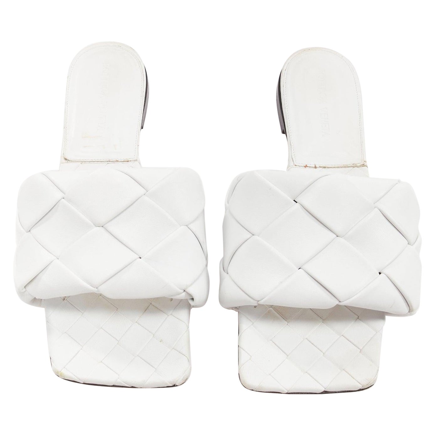 BOTTEGA VENETA Chanclas con puntera cuadrada de piel blanca intrecciato Lido EU37 en venta