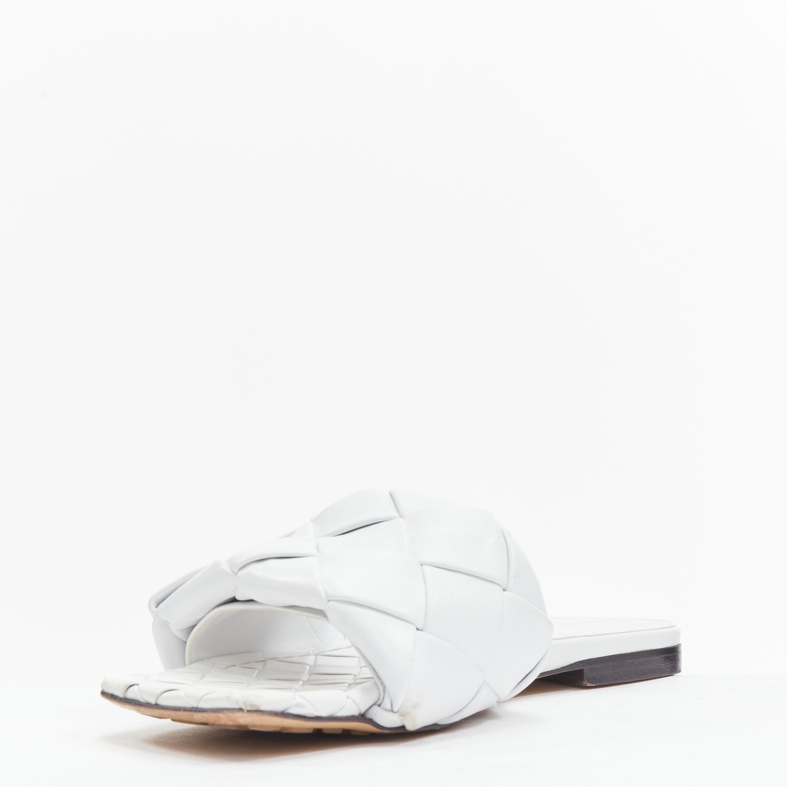 Gray BOTTEGA VENETA Lido white maxi intrecciato woven leather flat sandals EU37