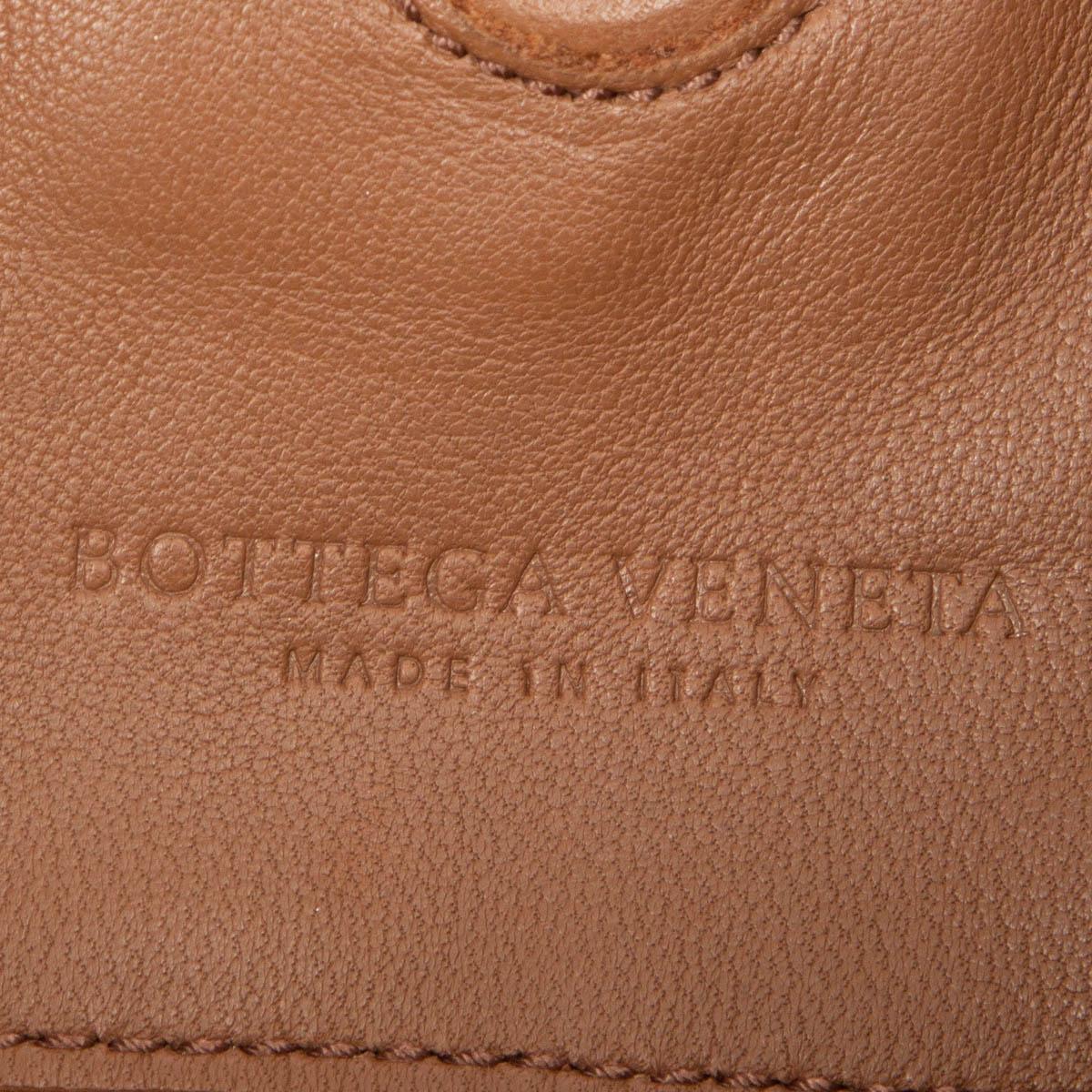 BOTTEGA VENETA hellbraune CROCODILE CAMPANA MEDIUM HOBO Tasche Damen im Angebot