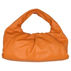 Pochette à épaules Bottega Veneta en cuir de veau orange clair