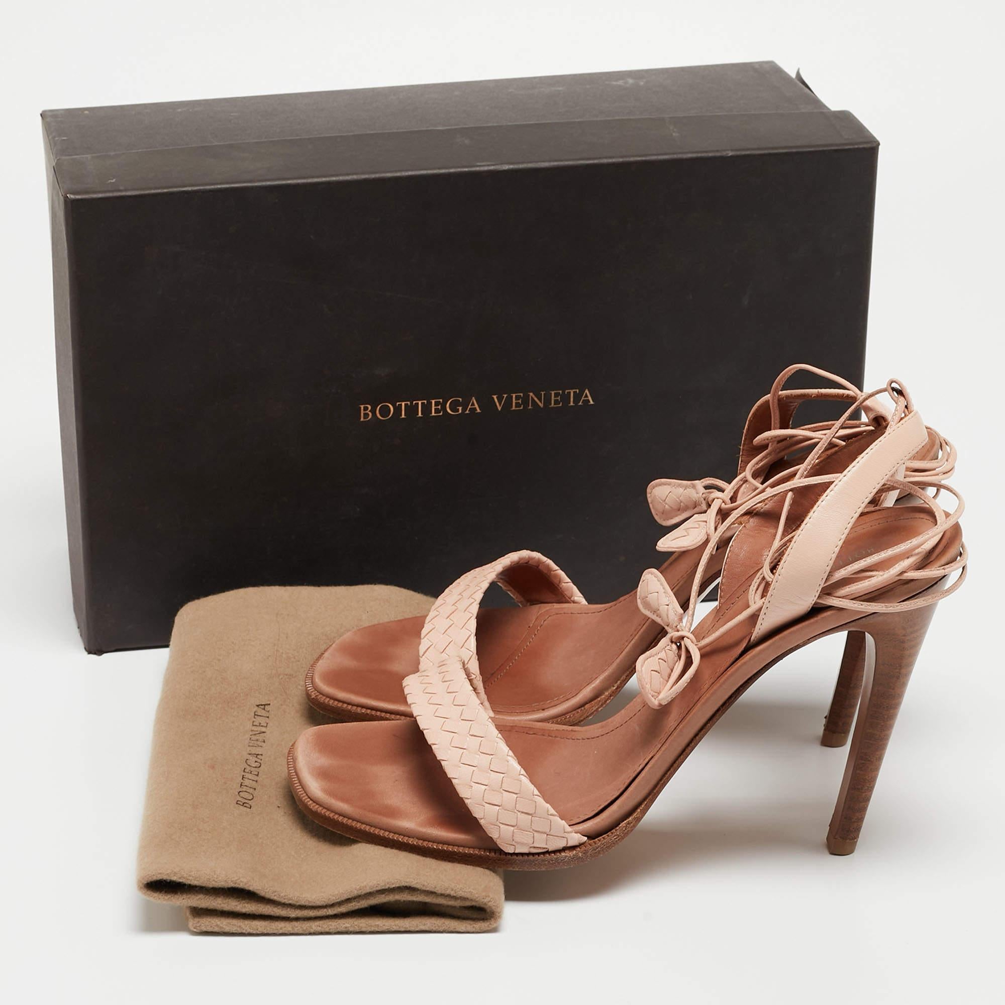 Bottega Veneta Light Pink Leather Ankle Tie Sandals Size 38.5 5