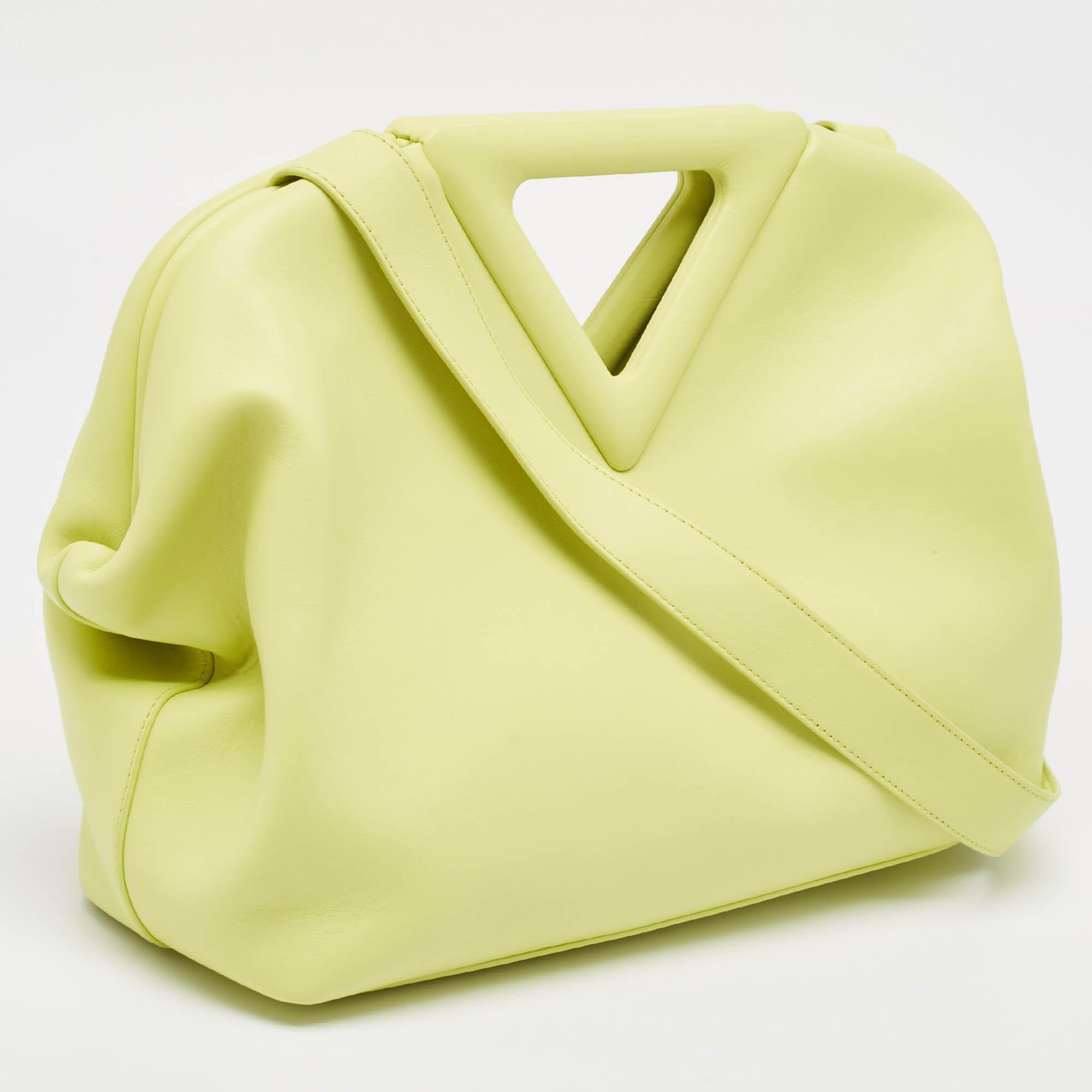 Bottega Veneta Lime Leather Medium Point Shoulder Bag In Good Condition In Dubai, Al Qouz 2