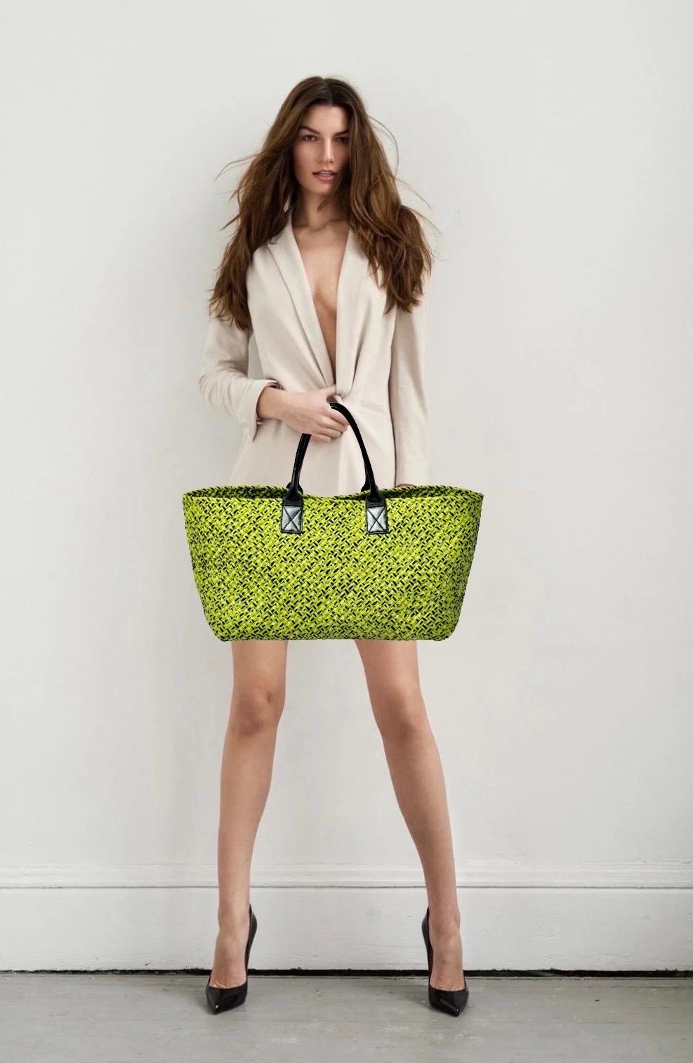 Bottega Veneta Edizione Limitata Grande Cabat Tessuto Tote Tracolla Borsa Shopper in vendita 11