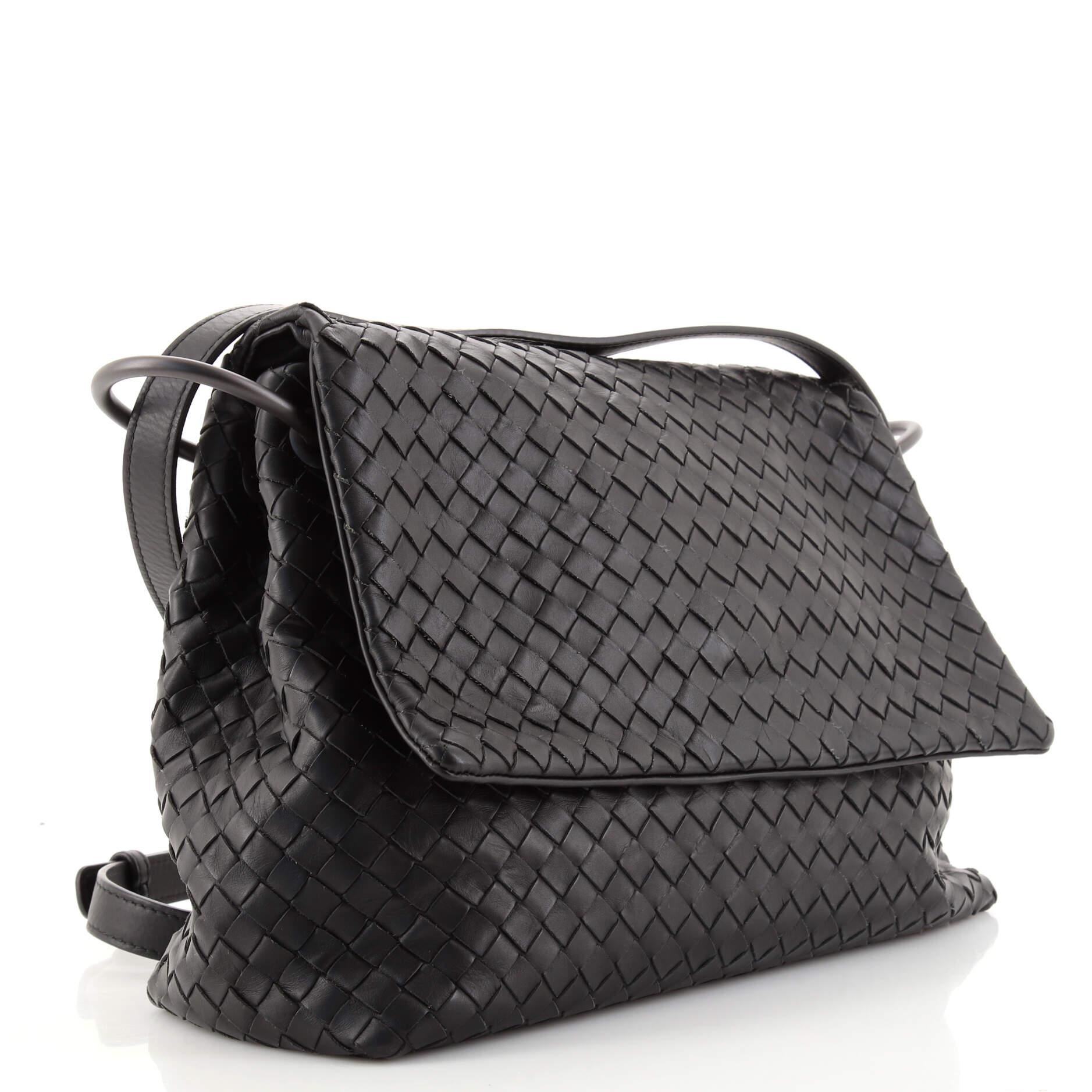 bottega veneta medium loop bag