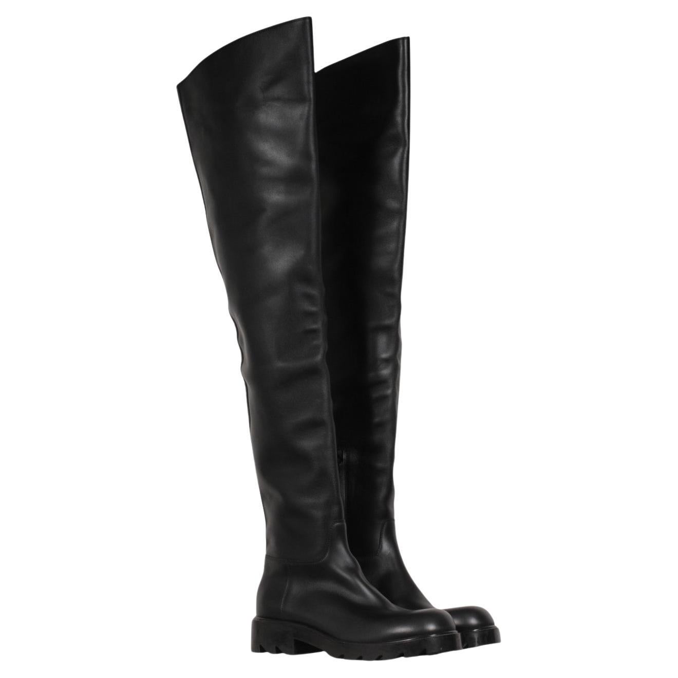Bottega Veneta Lug Over The Knee Boots BV Size 38.5 Black Leather Puddle Winter For Sale